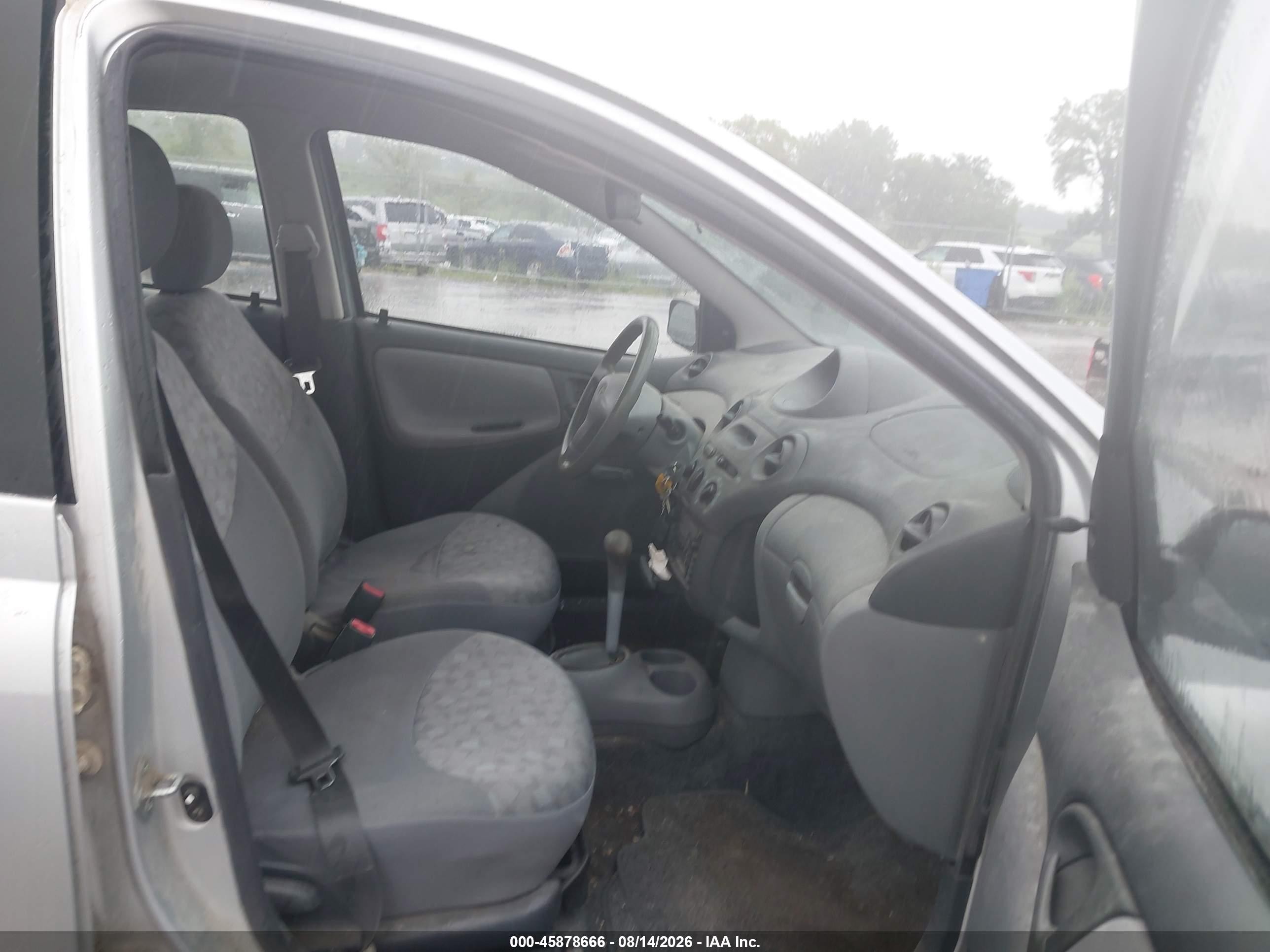 2001 Toyota Echo   Silver vin: JTDBT123010104549