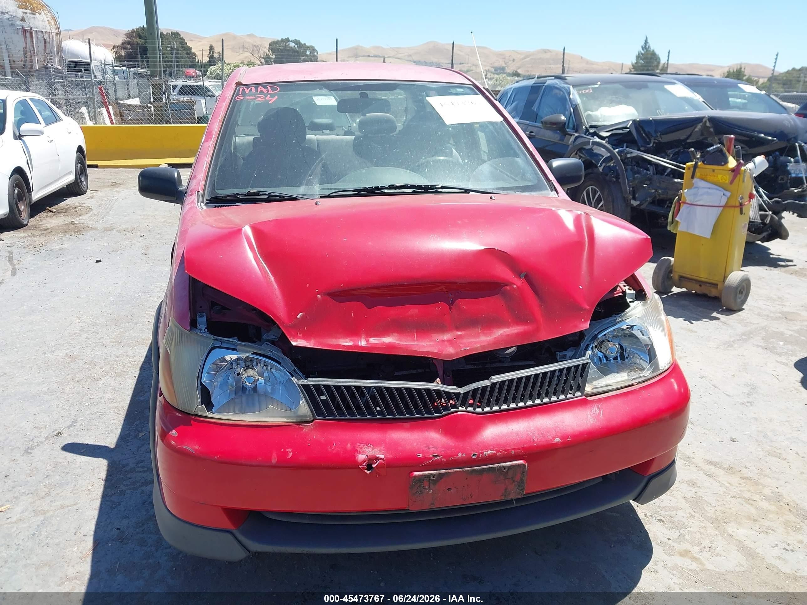 2000 Toyota Echo   Red vin: JTDBT1230Y0031466