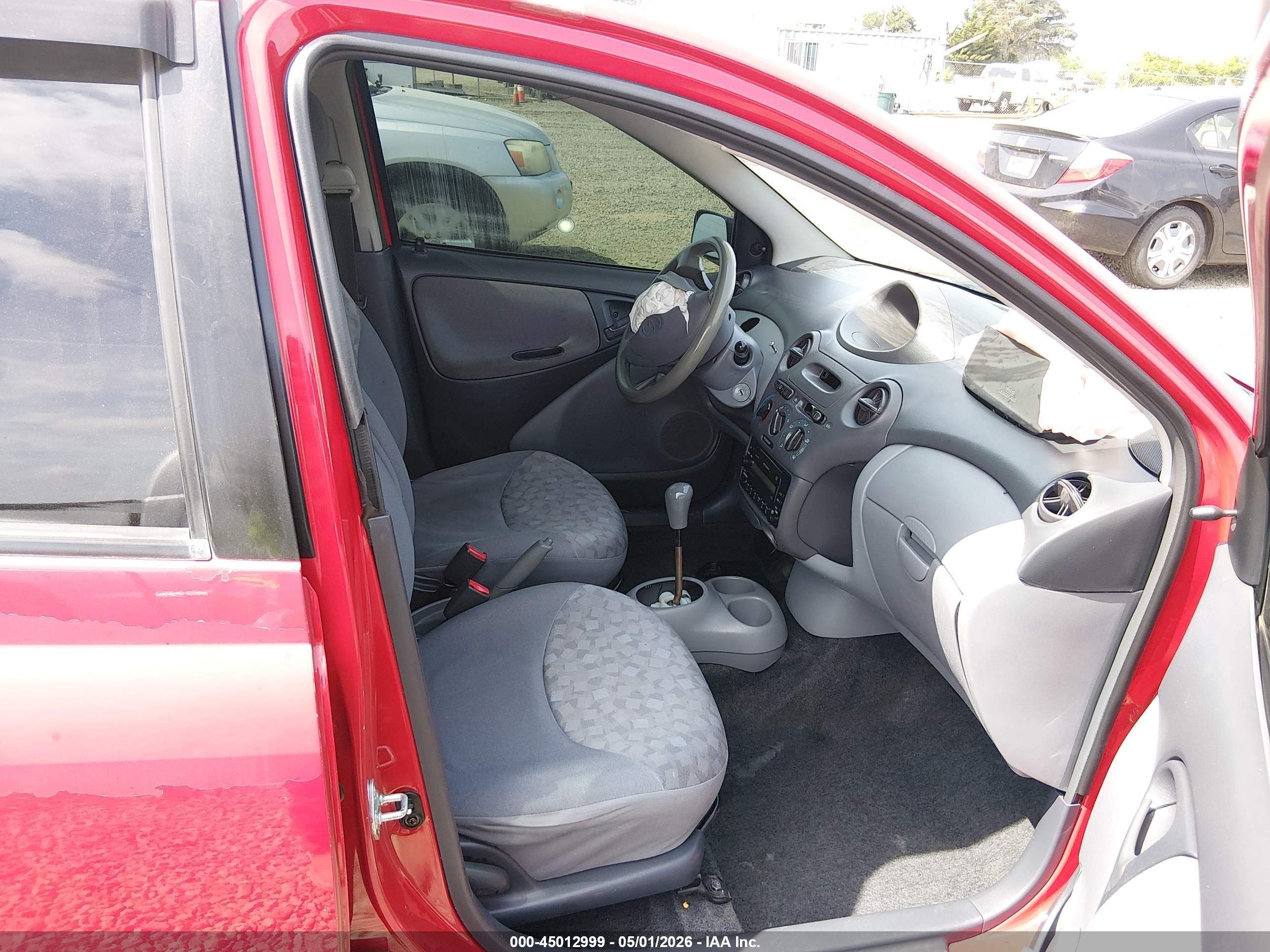 2000 Toyota Echo   Red vin: JTDBT1230Y0065214