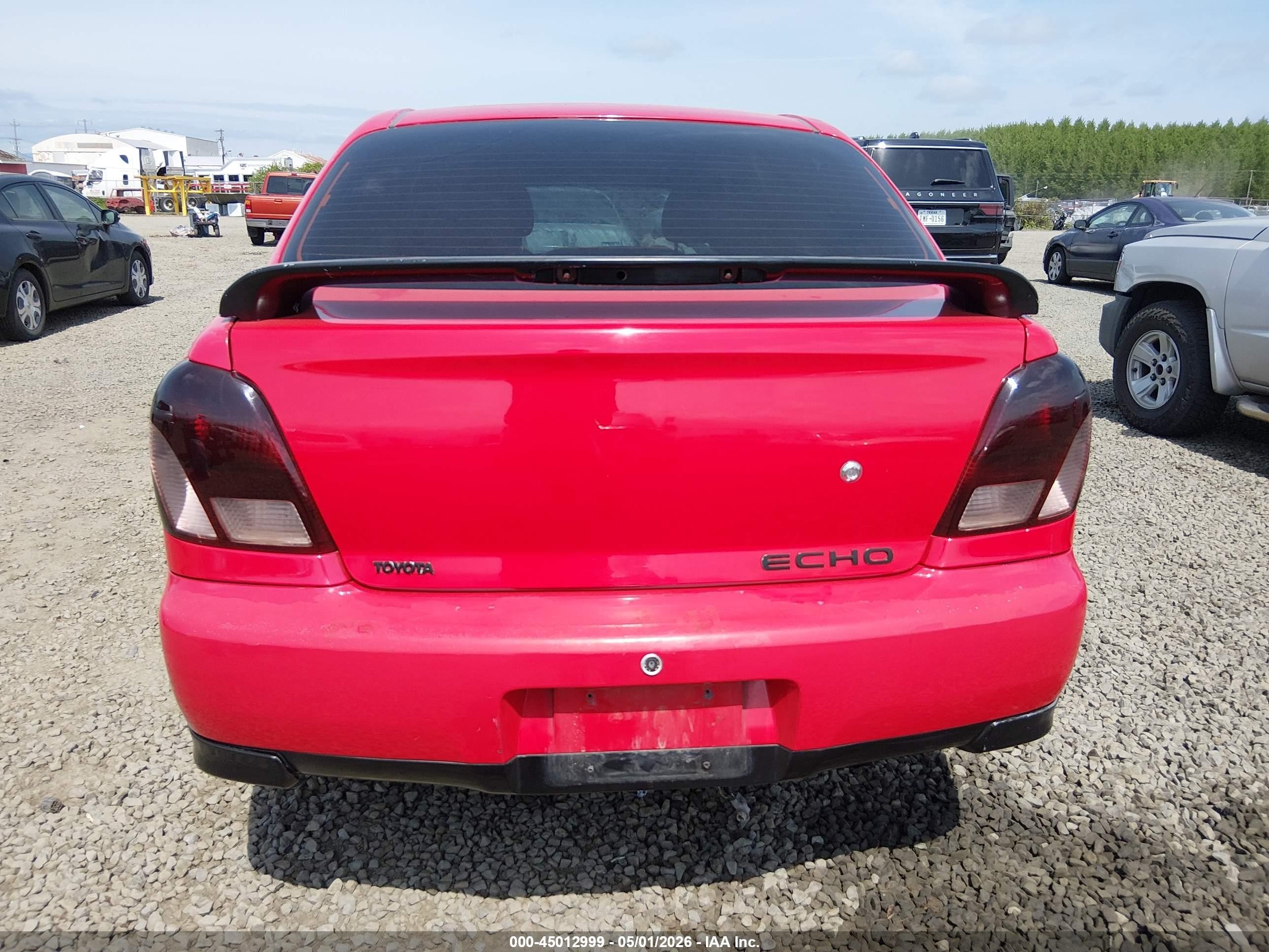 2000 Toyota Echo   Red vin: JTDBT1230Y0065214