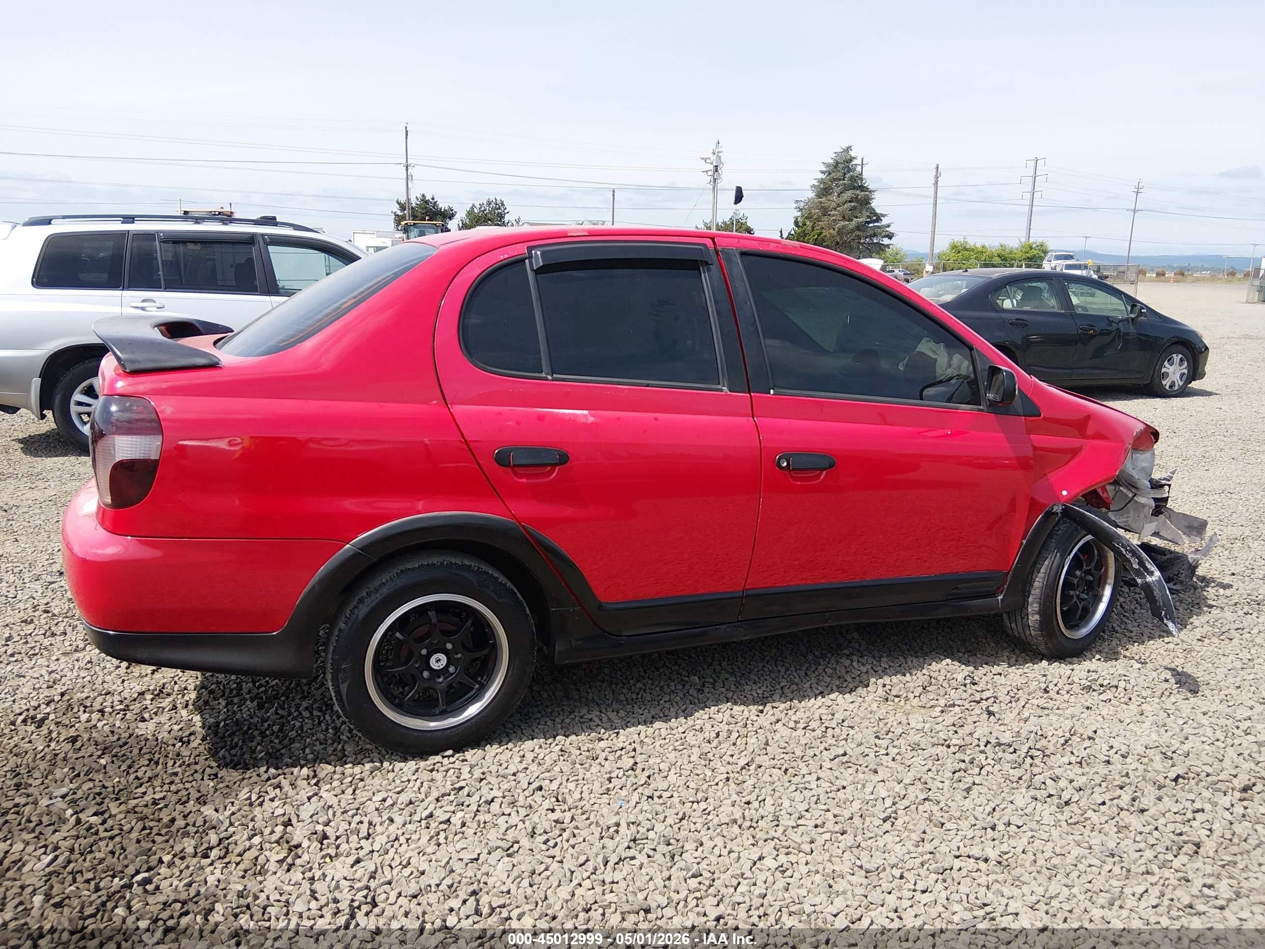 2000 Toyota Echo   Red vin: JTDBT1230Y0065214