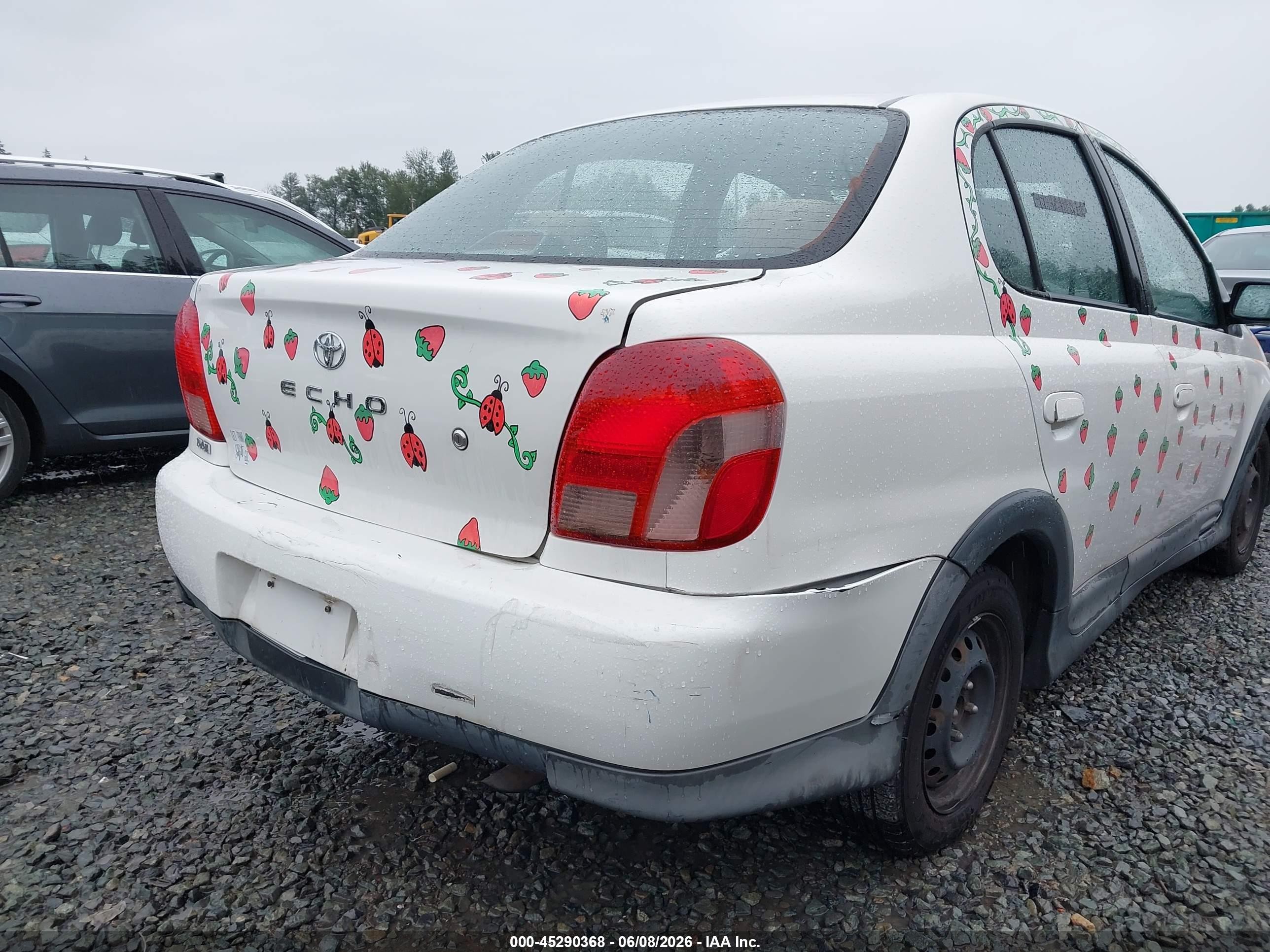 2001 Toyota Echo   White vin: JTDBT123110137639