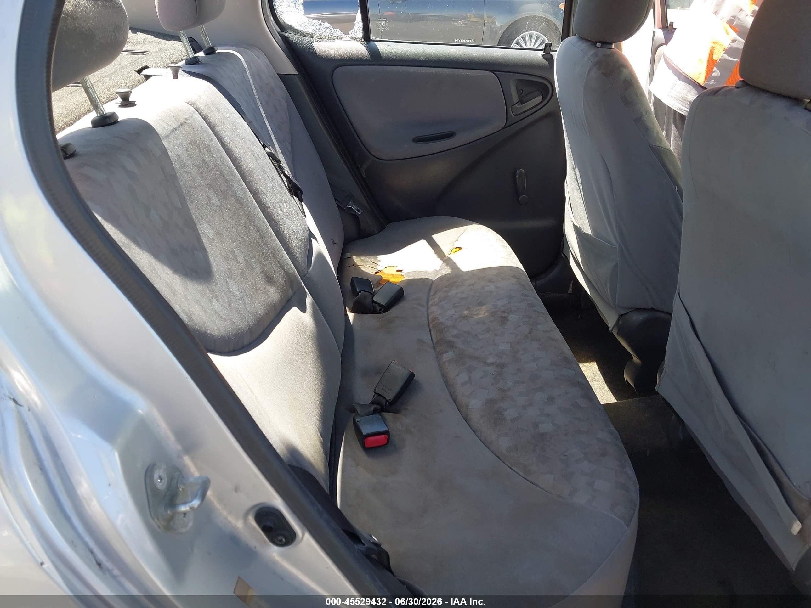2001 Toyota Echo   Silver vin: JTDBT123110146535