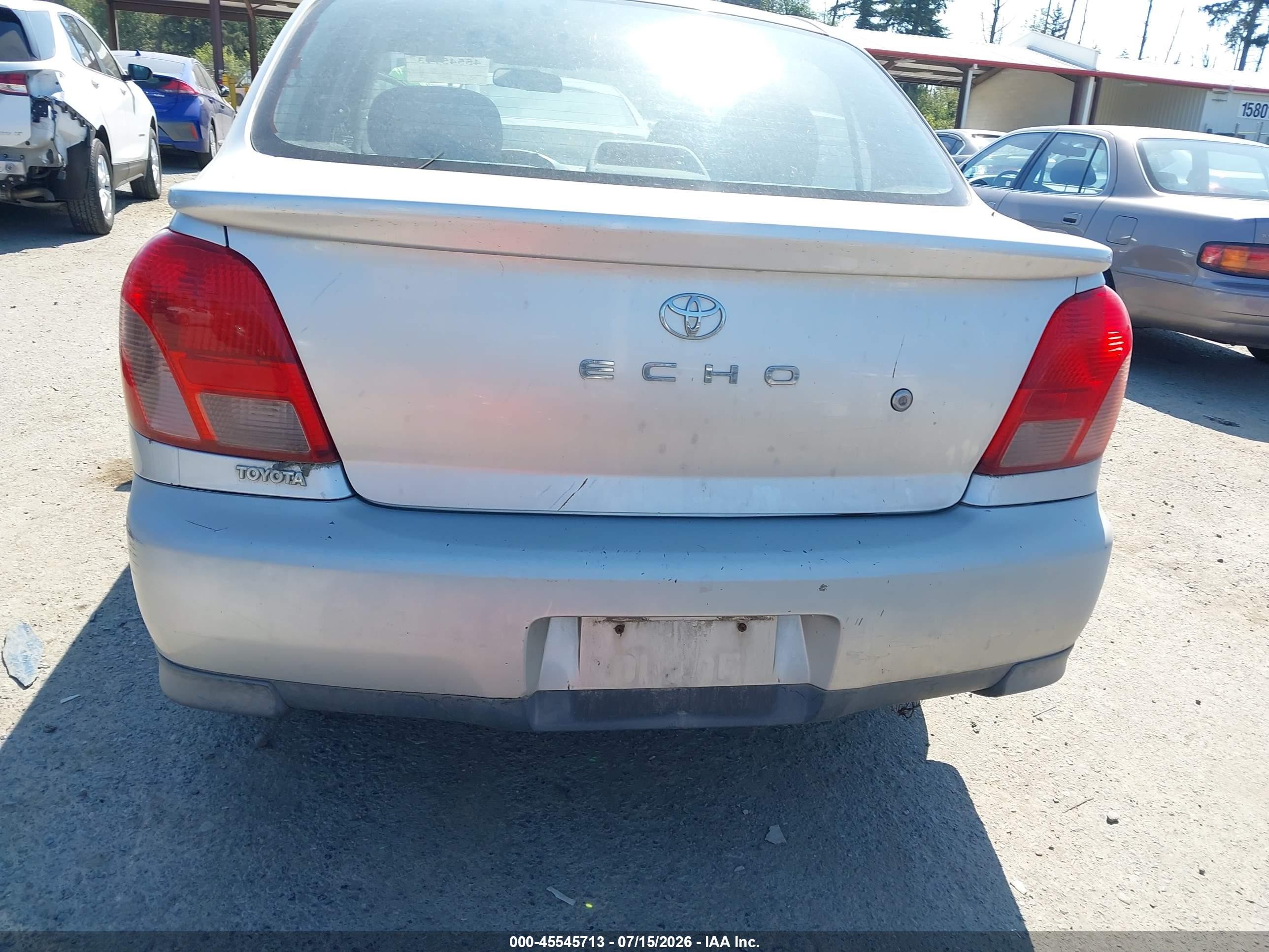 2002 Toyota Echo   Silver vin: JTDBT123120246068