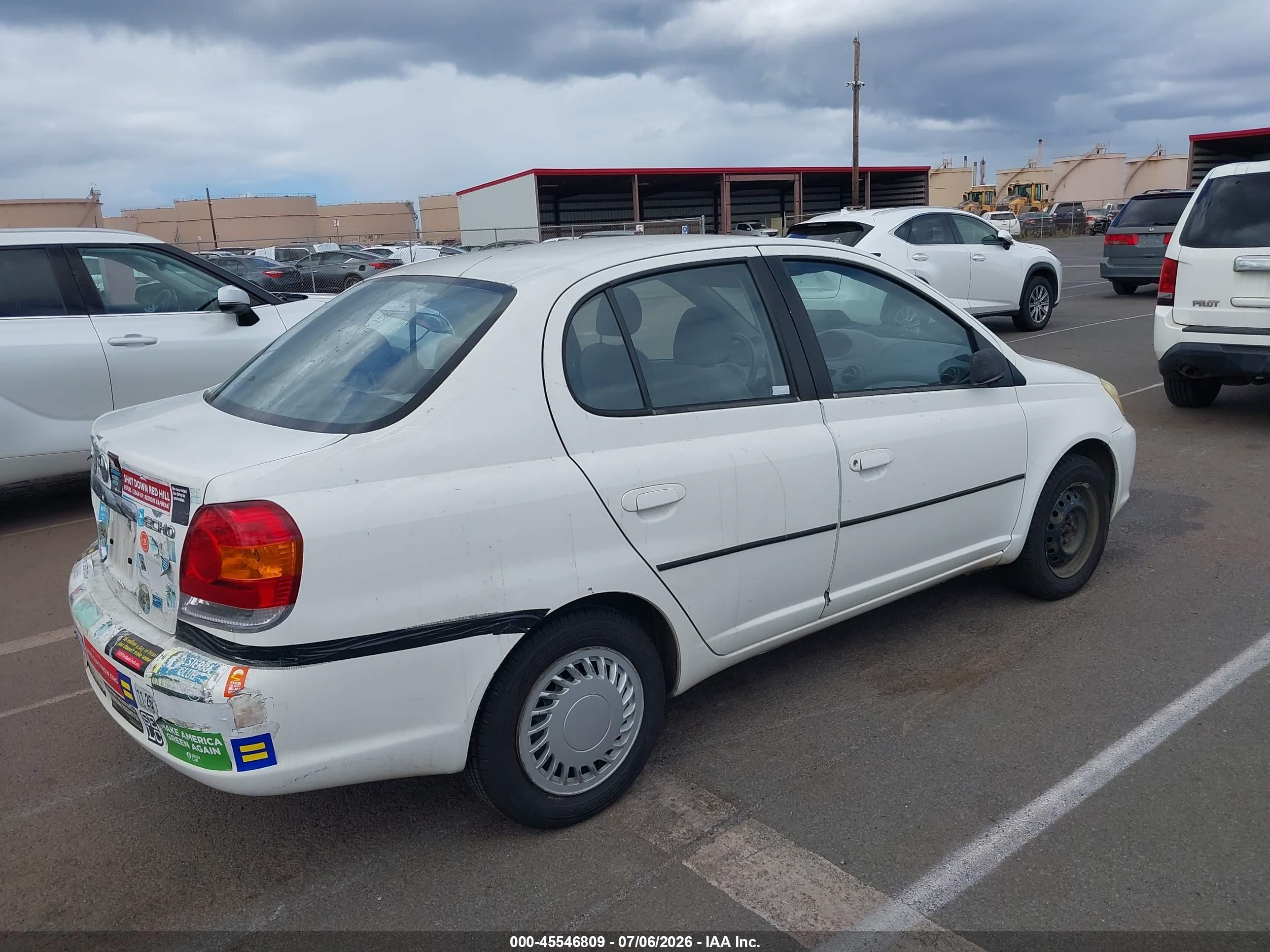 2003 Toyota Echo   White vin: JTDBT123130271487