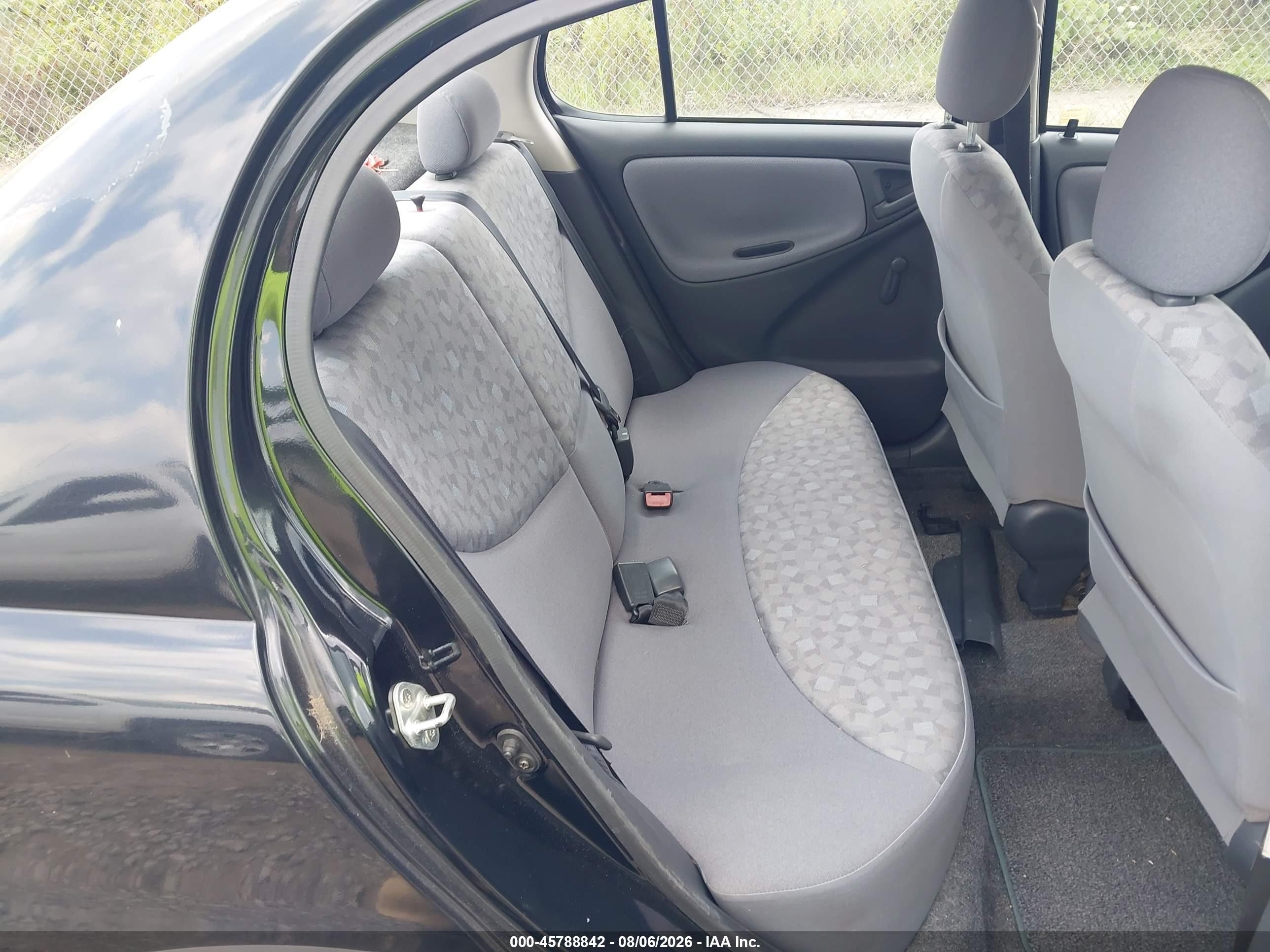 2000 Toyota Echo   Black vin: JTDBT1231Y0010609