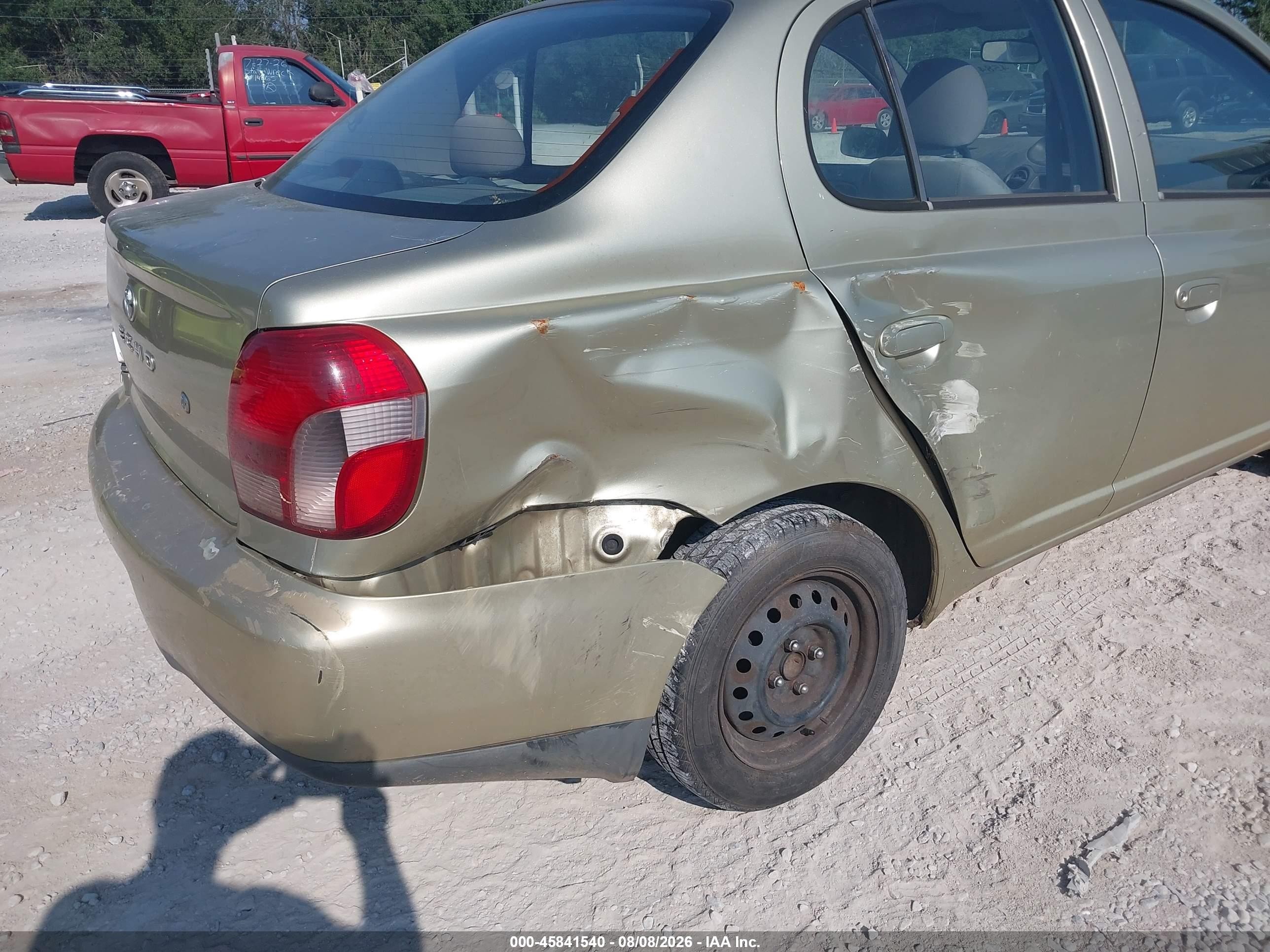 2000 Toyota Echo   Бежевый vin: JTDBT1231Y5009964