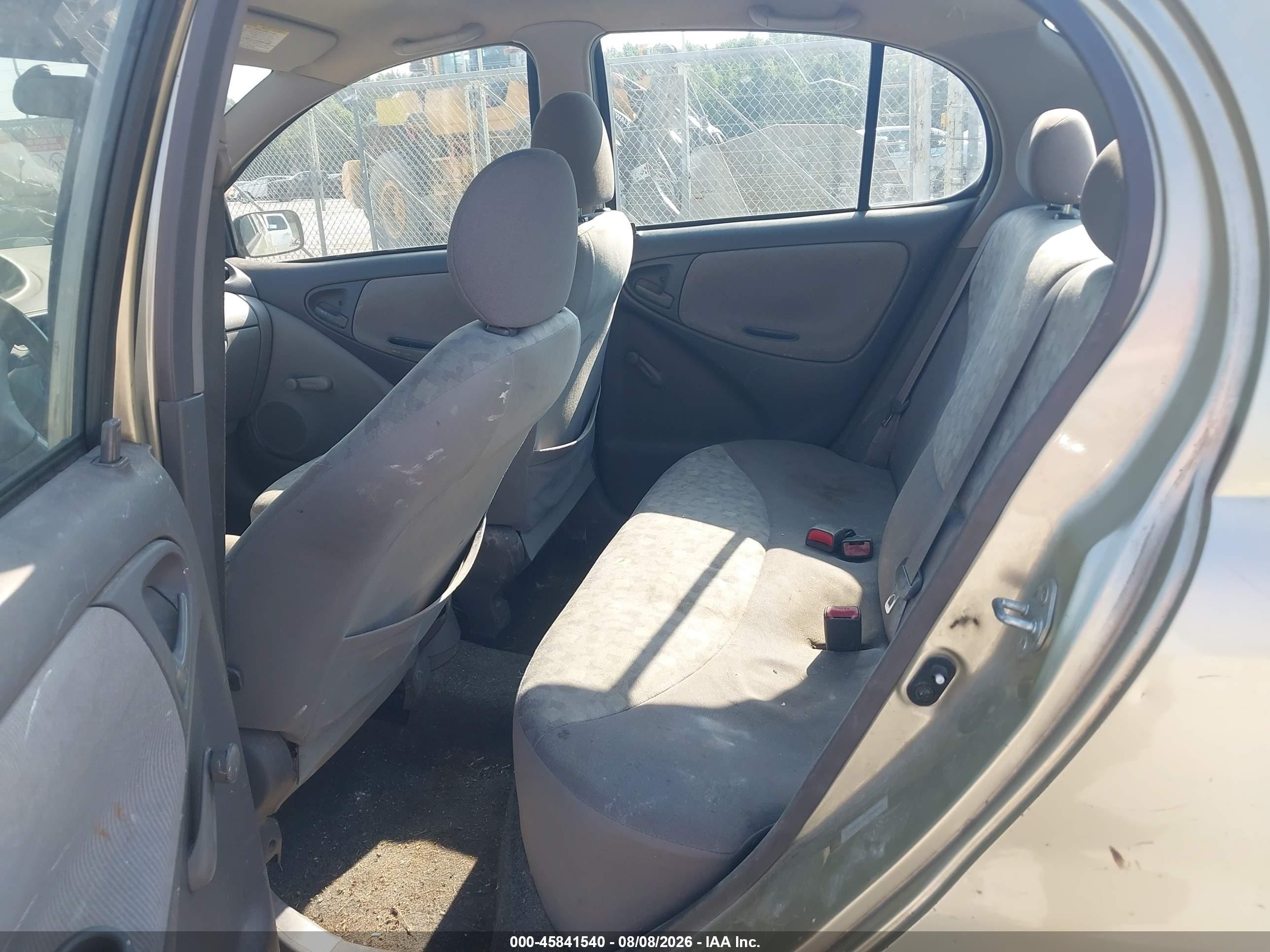 2000 Toyota Echo   Бежевый vin: JTDBT1231Y5009964