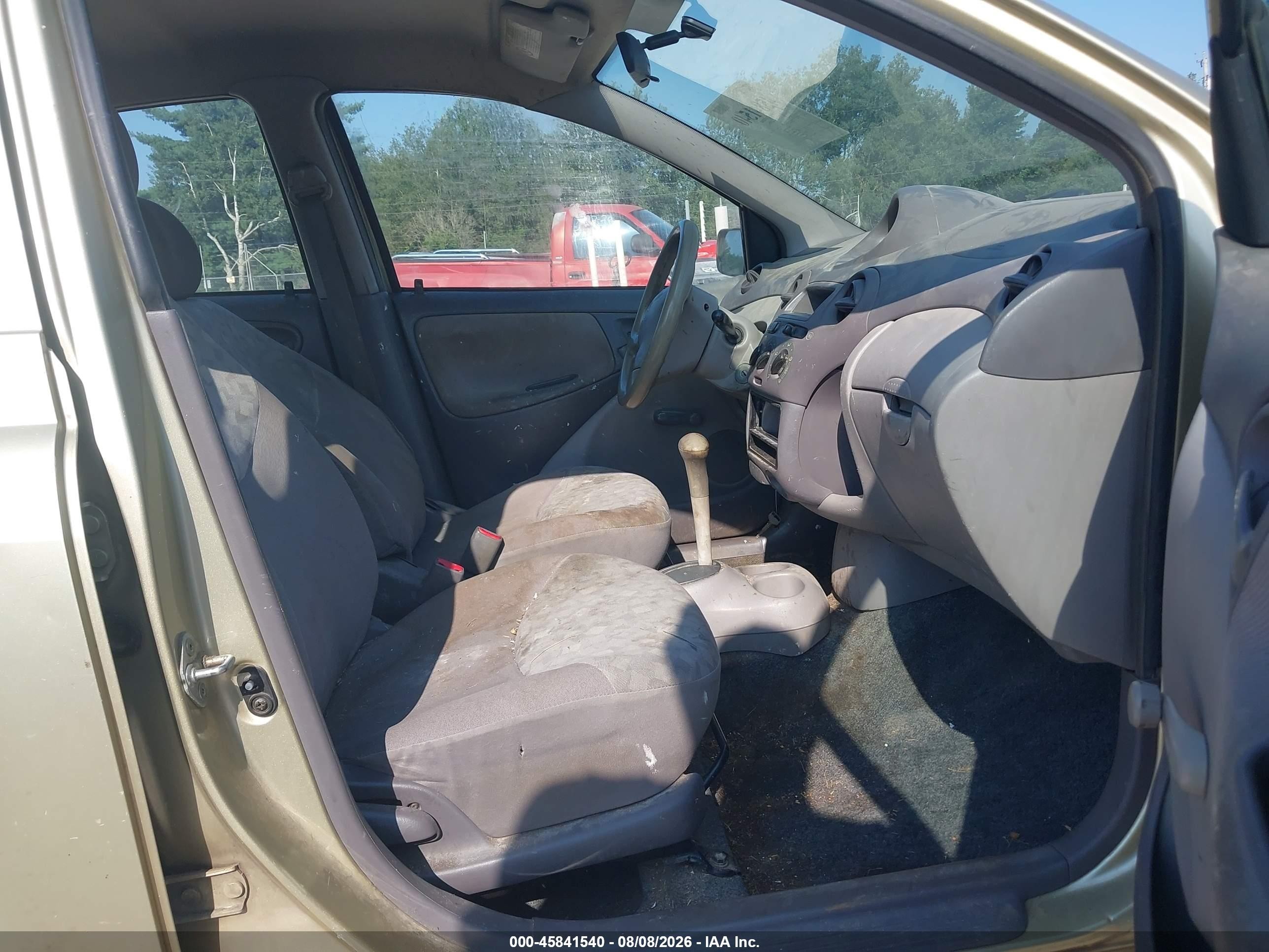 2000 Toyota Echo   Бежевый vin: JTDBT1231Y5009964