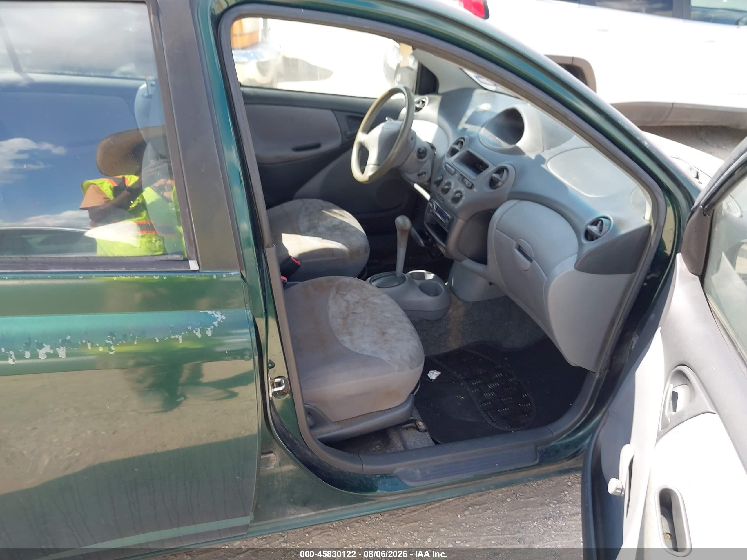 2002 Toyota Echo   Зеленый vin: JTDBT123220219087