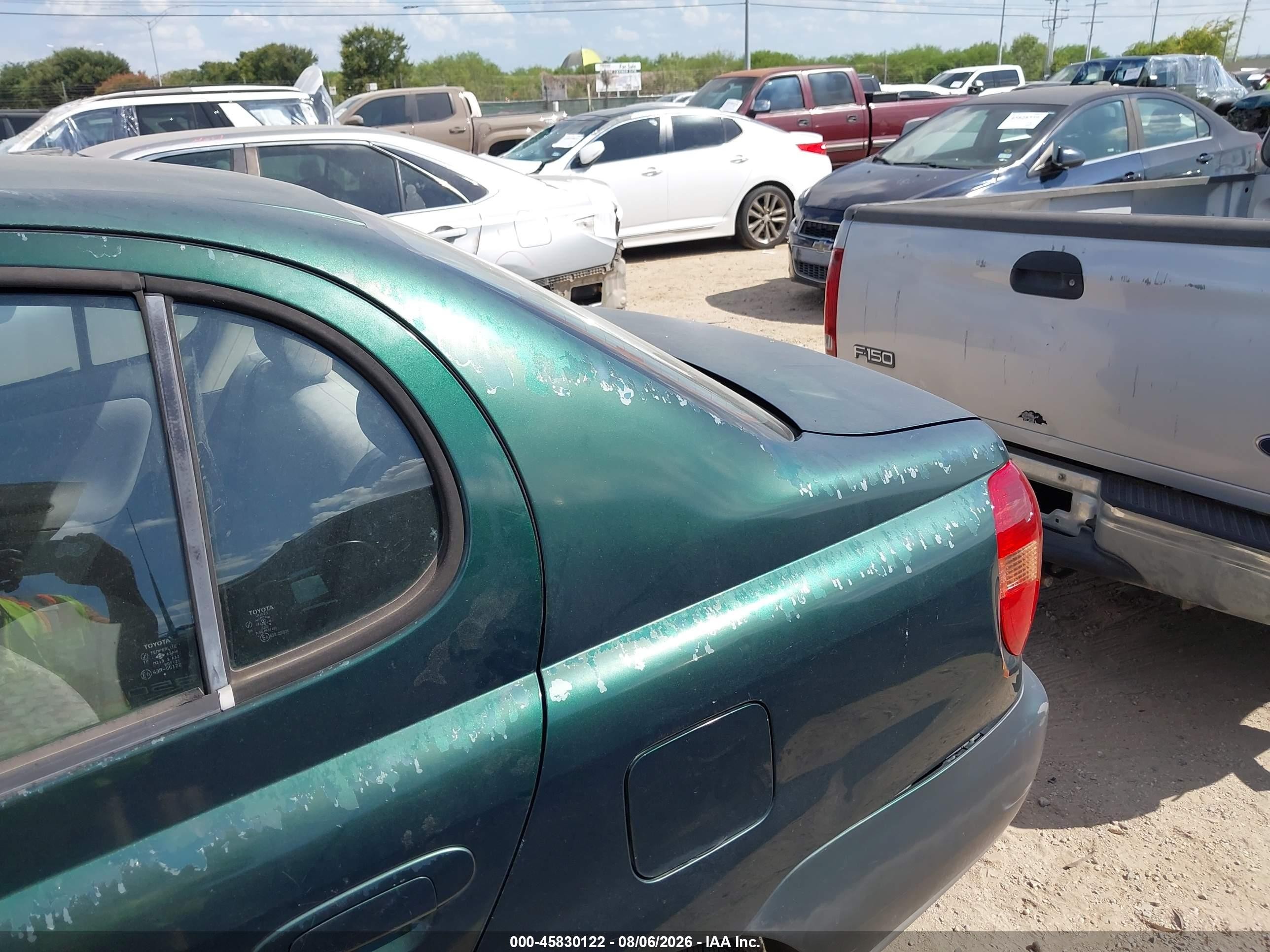 2002 Toyota Echo   Зеленый vin: JTDBT123220219087