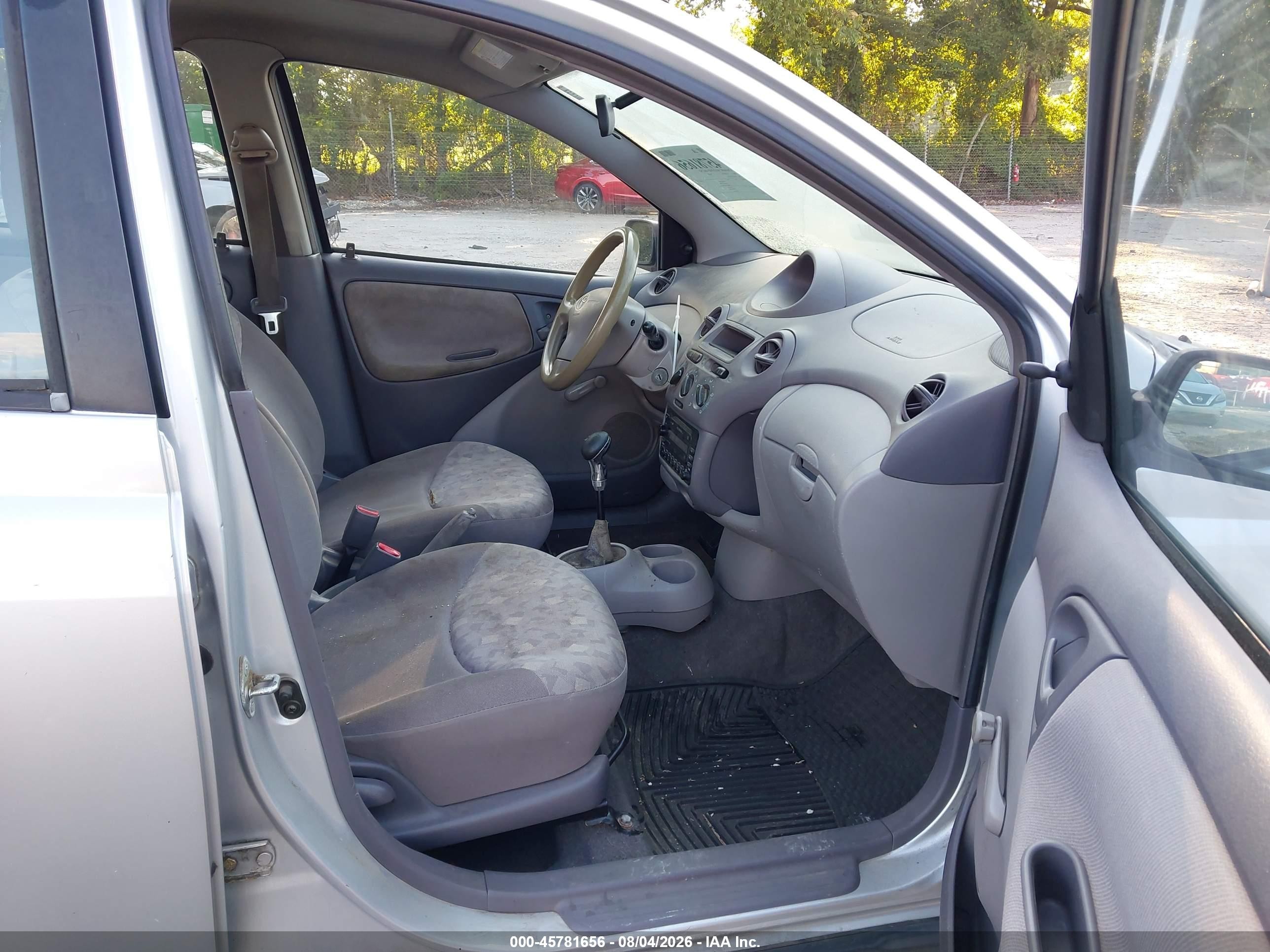 2002 Toyota Echo   Silver vin: JTDBT123225025517