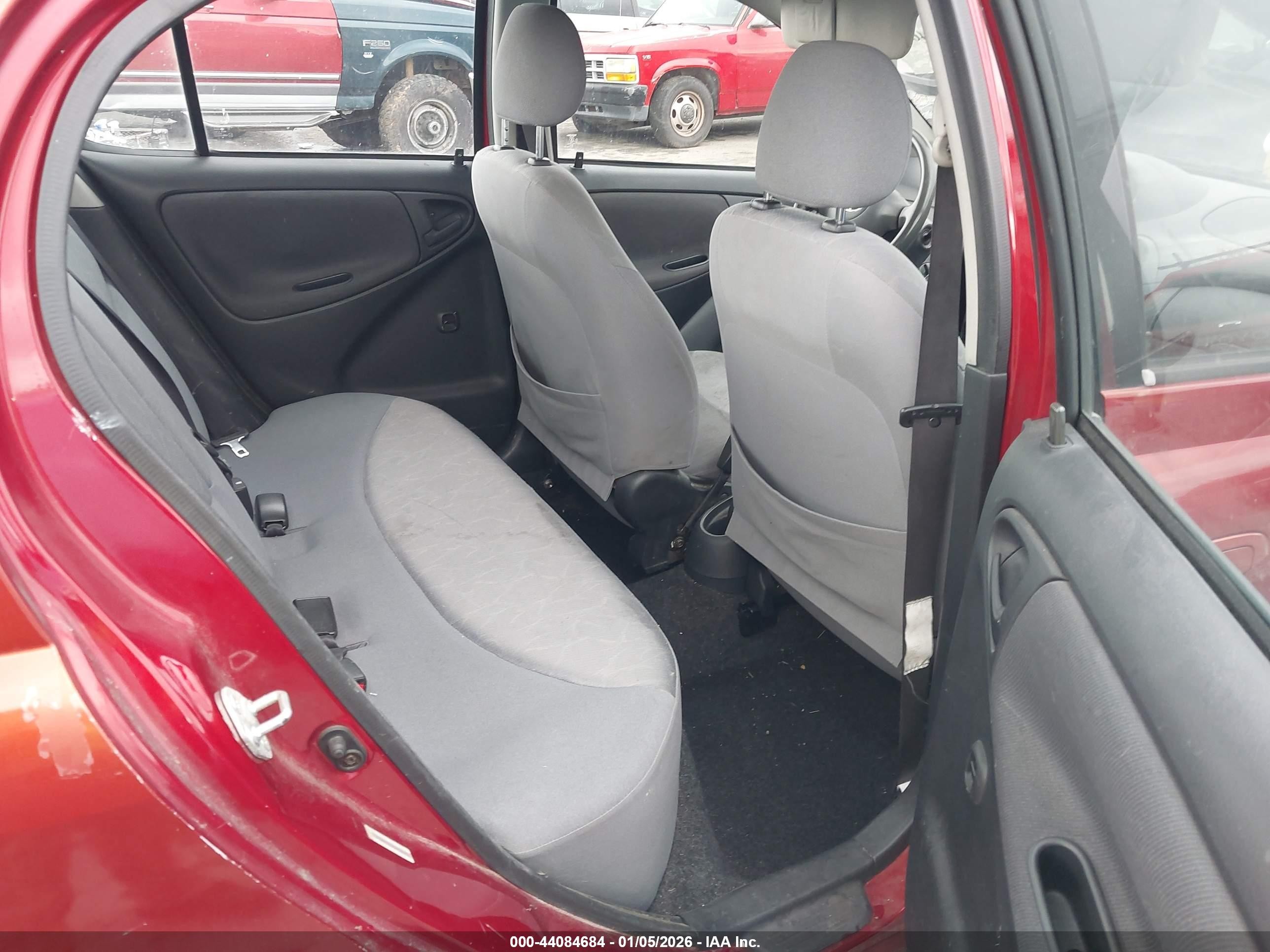 2004 Toyota Echo   Оранжевый vin: JTDBT123240324912