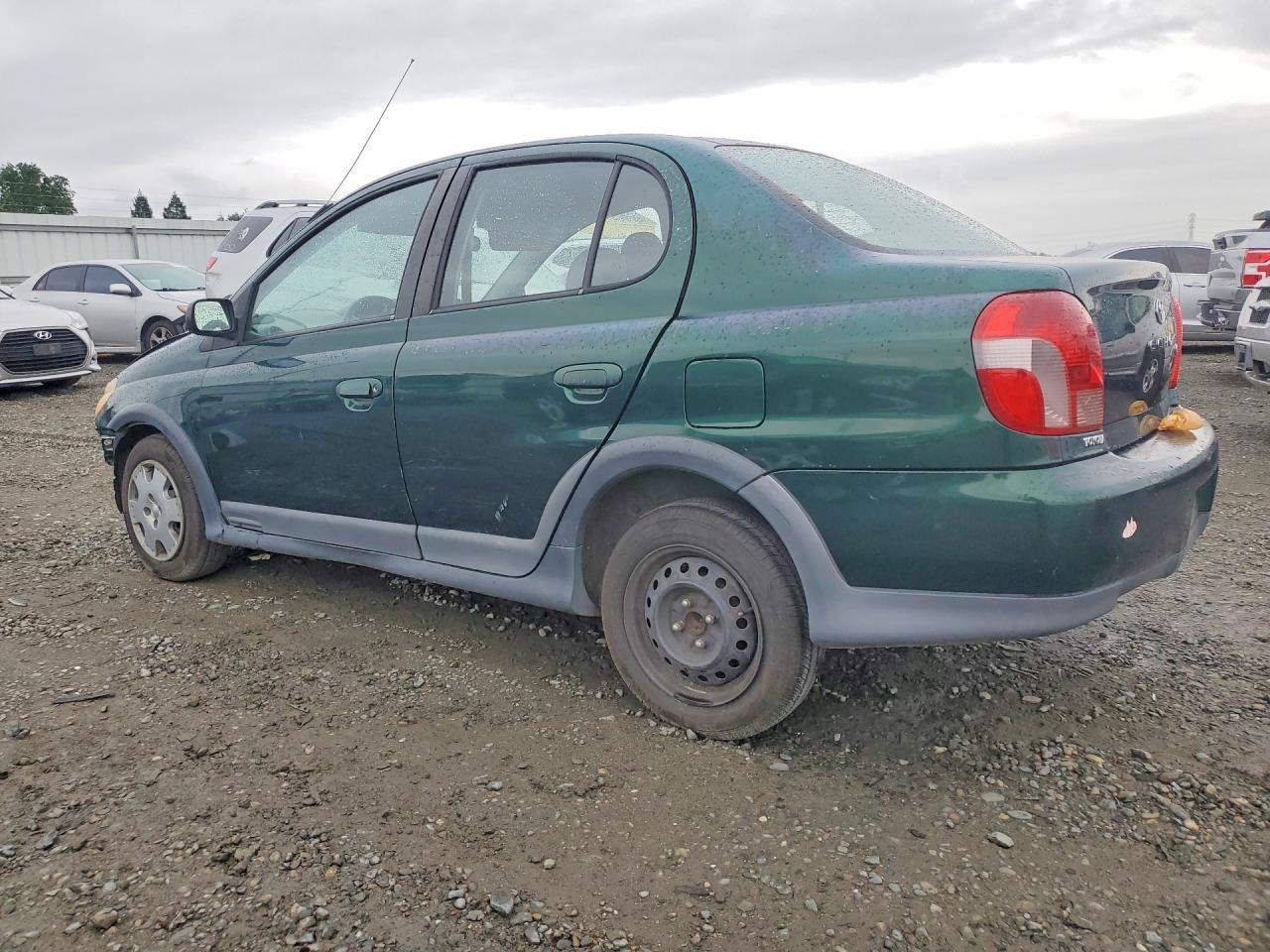 2000 Toyota Echo Base Зеленый vin: JTDBT1232Y0010036