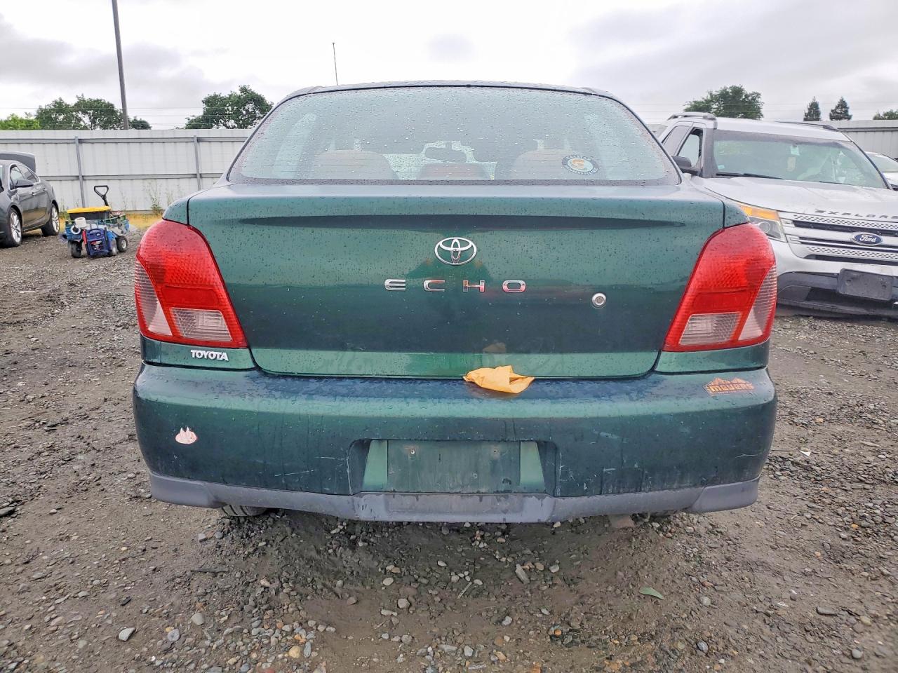2000 Toyota Echo Base Зеленый vin: JTDBT1232Y0010036