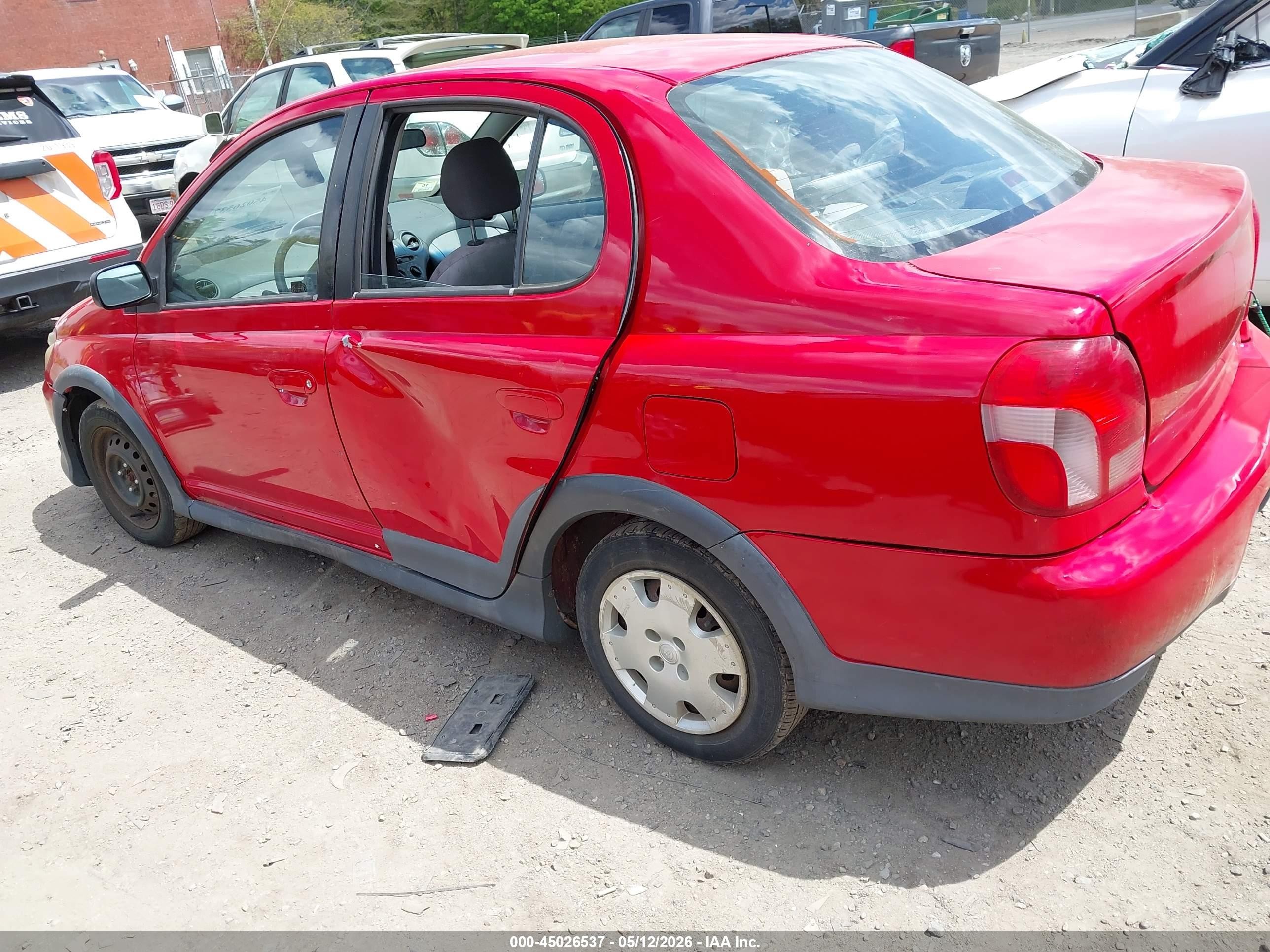 2000 Toyota Echo   Red vin: JTDBT1232Y0056305
