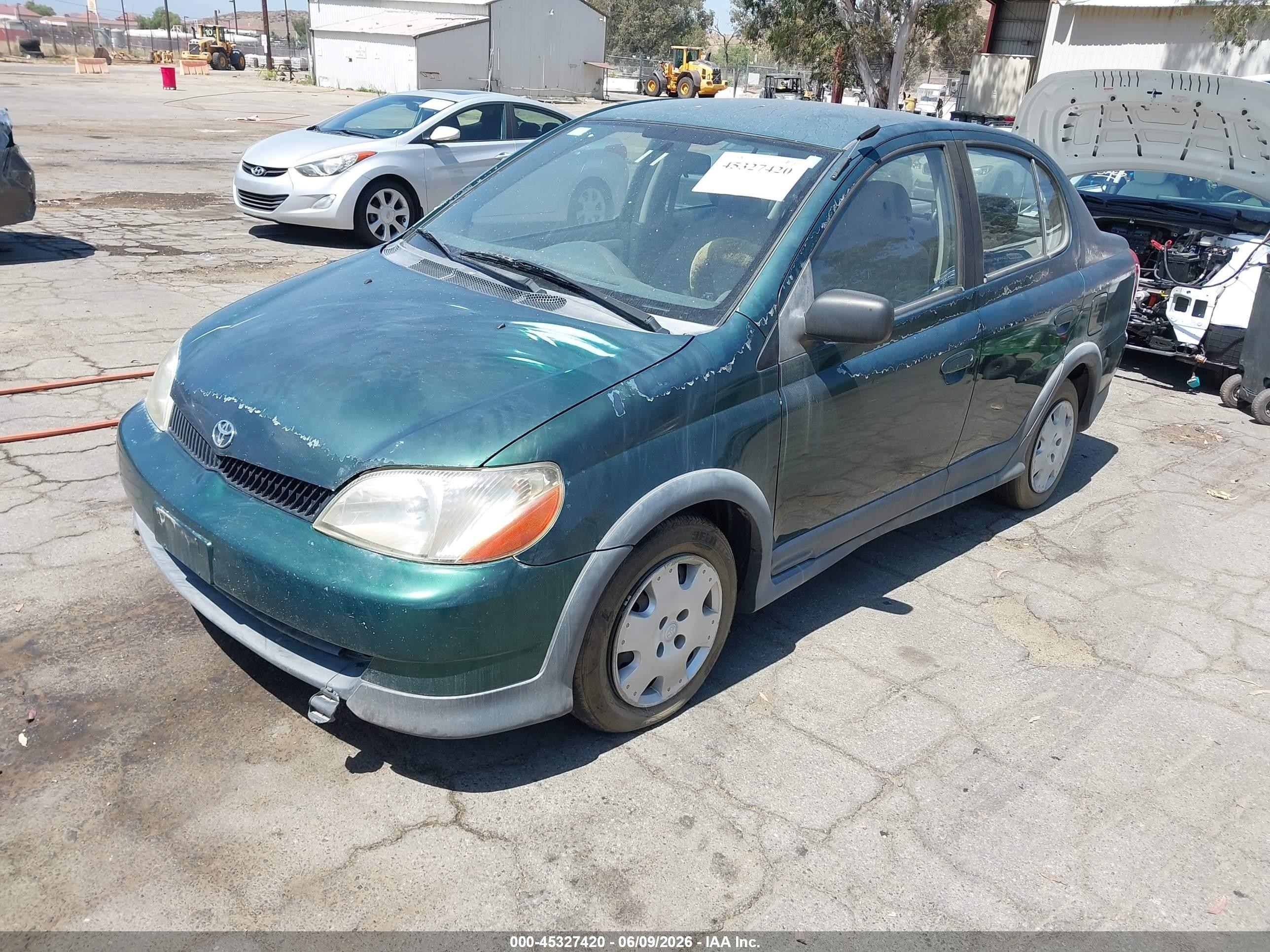2000 Toyota Echo   Green vin: JTDBT1232Y0071757
