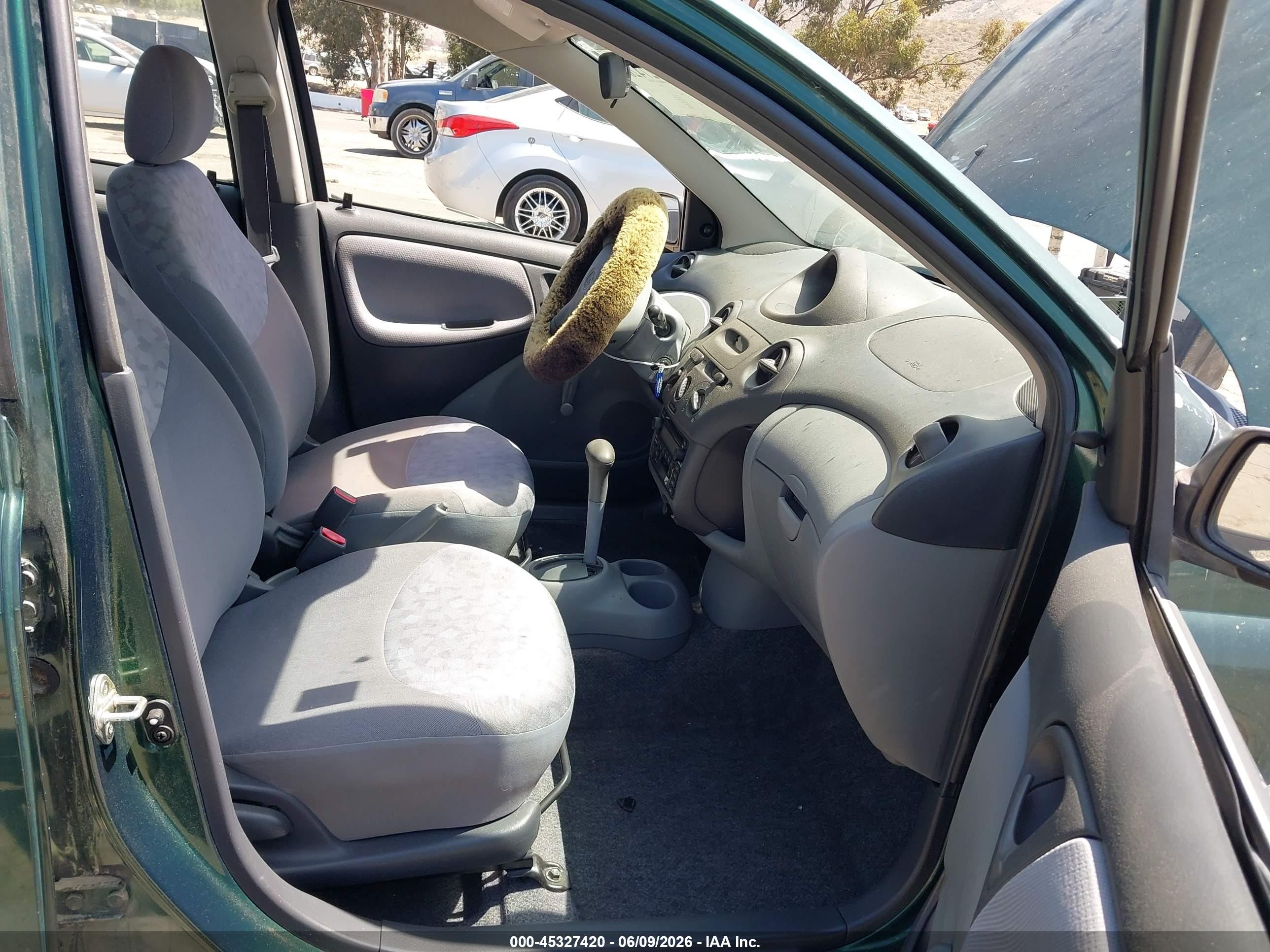 2000 Toyota Echo   Green vin: JTDBT1232Y0071757