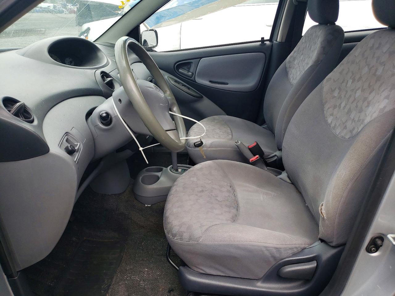 2001 Toyota Echo Base Серебряный vin: JTDBT123310160016