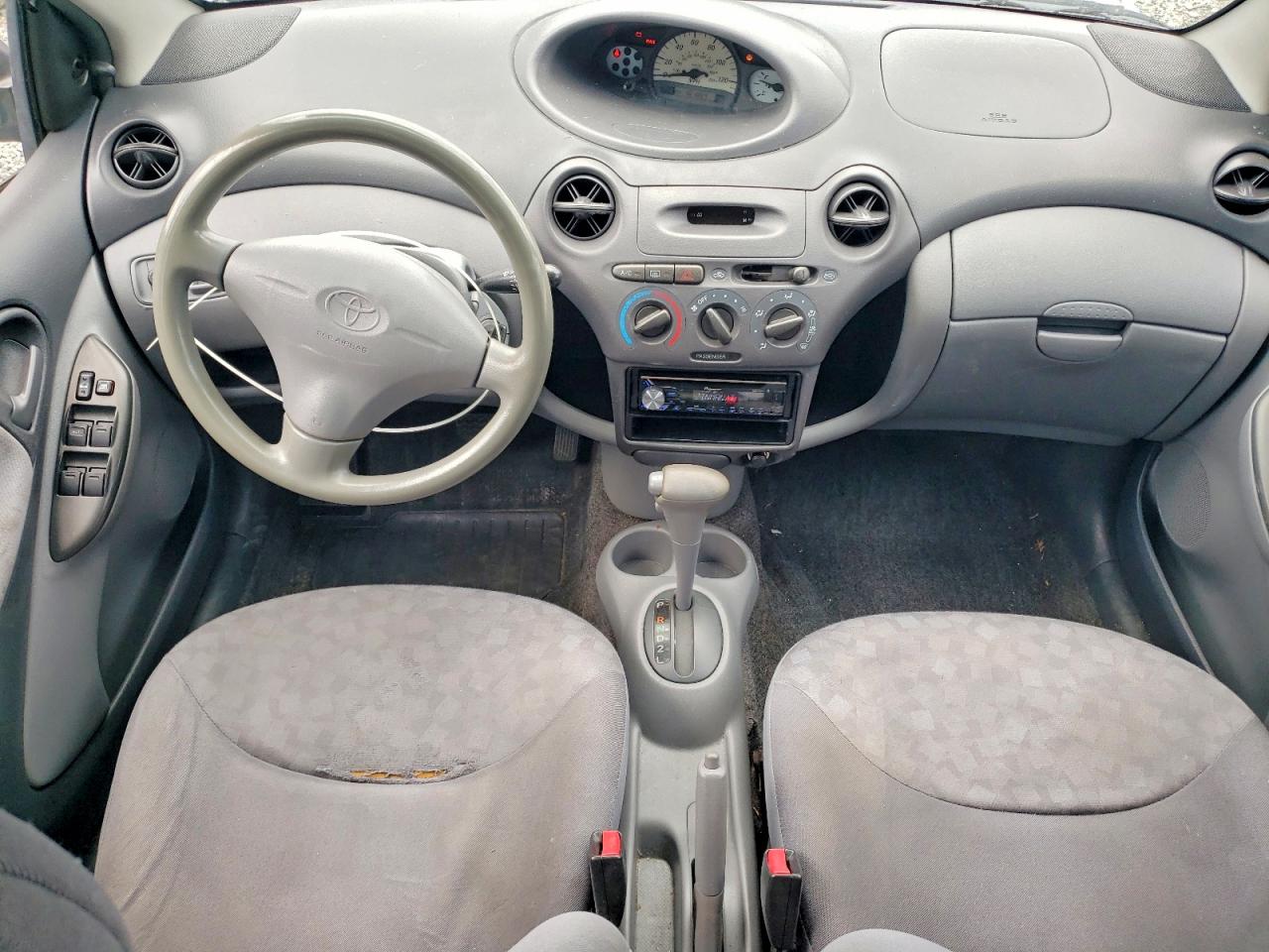 2001 Toyota Echo Base Серебряный vin: JTDBT123310160016