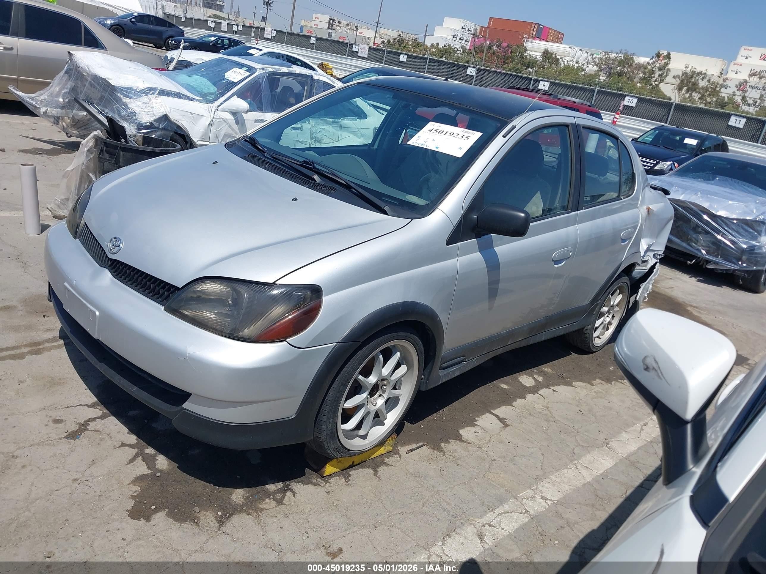 2002 Toyota Echo   Silver vin: JTDBT123320221513