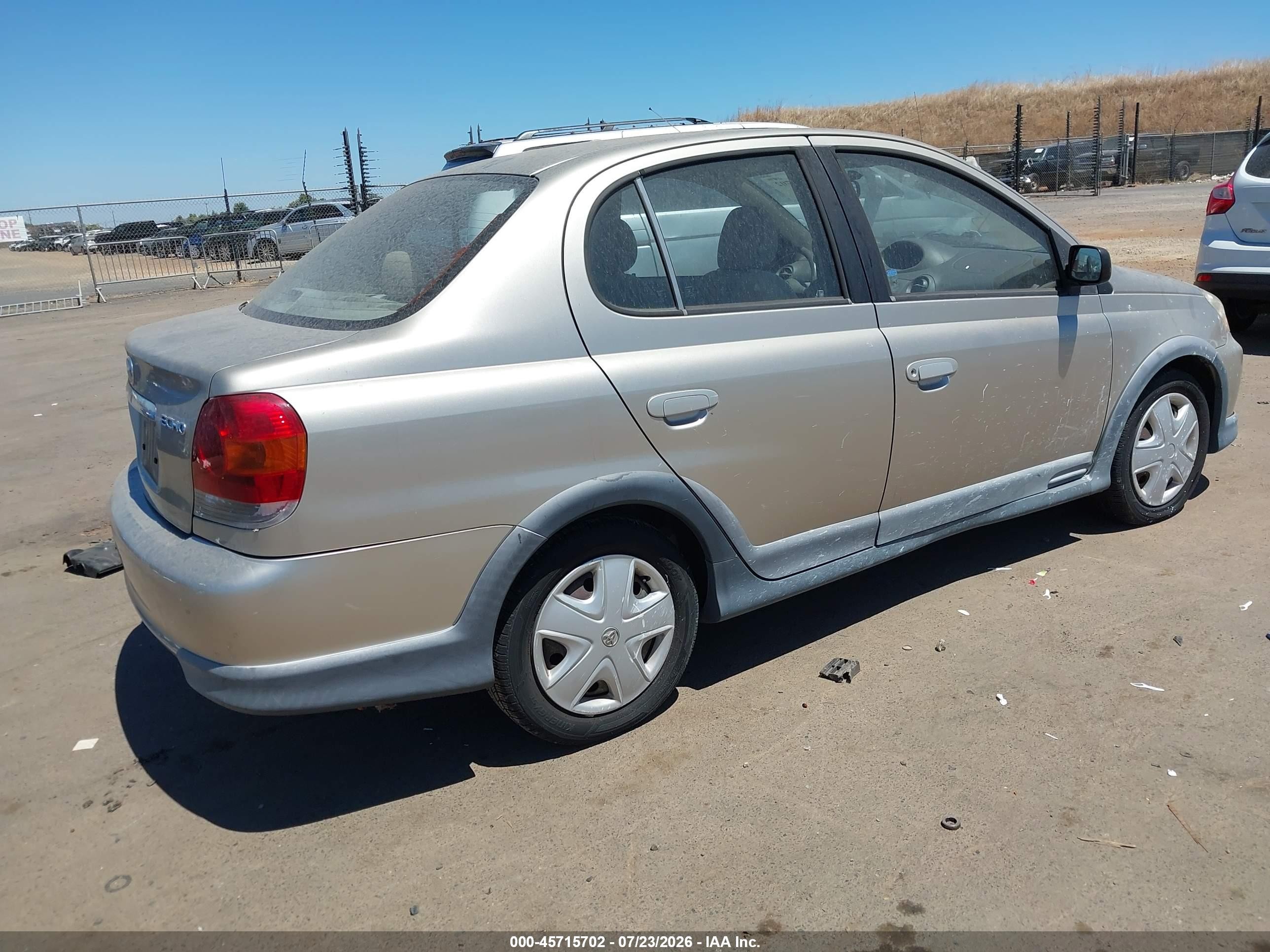 2003 Toyota Echo   Beige vin: JTDBT123330260457