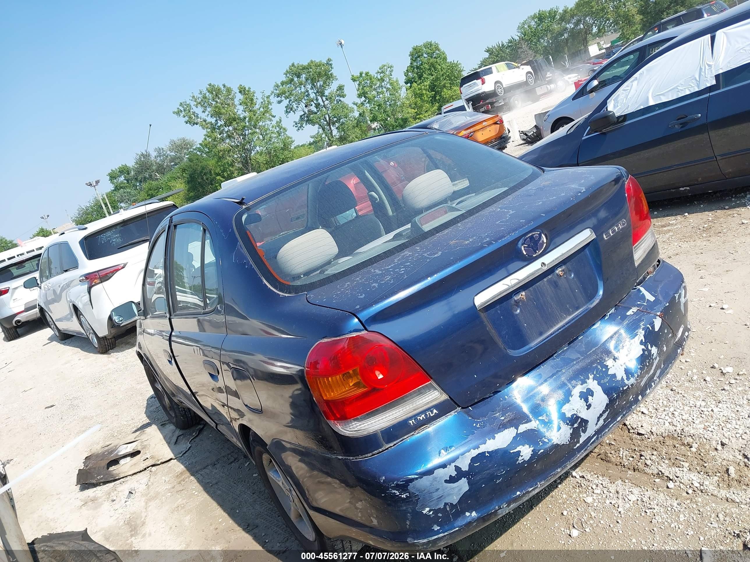 2003 Toyota Echo   Синий vin: JTDBT123335052629