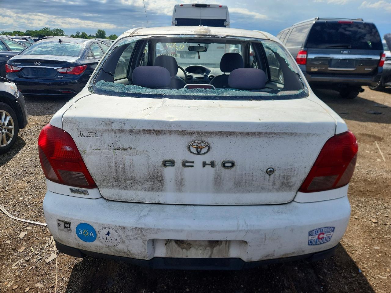 2001 Toyota Echo White vin: JTDBT123410115229