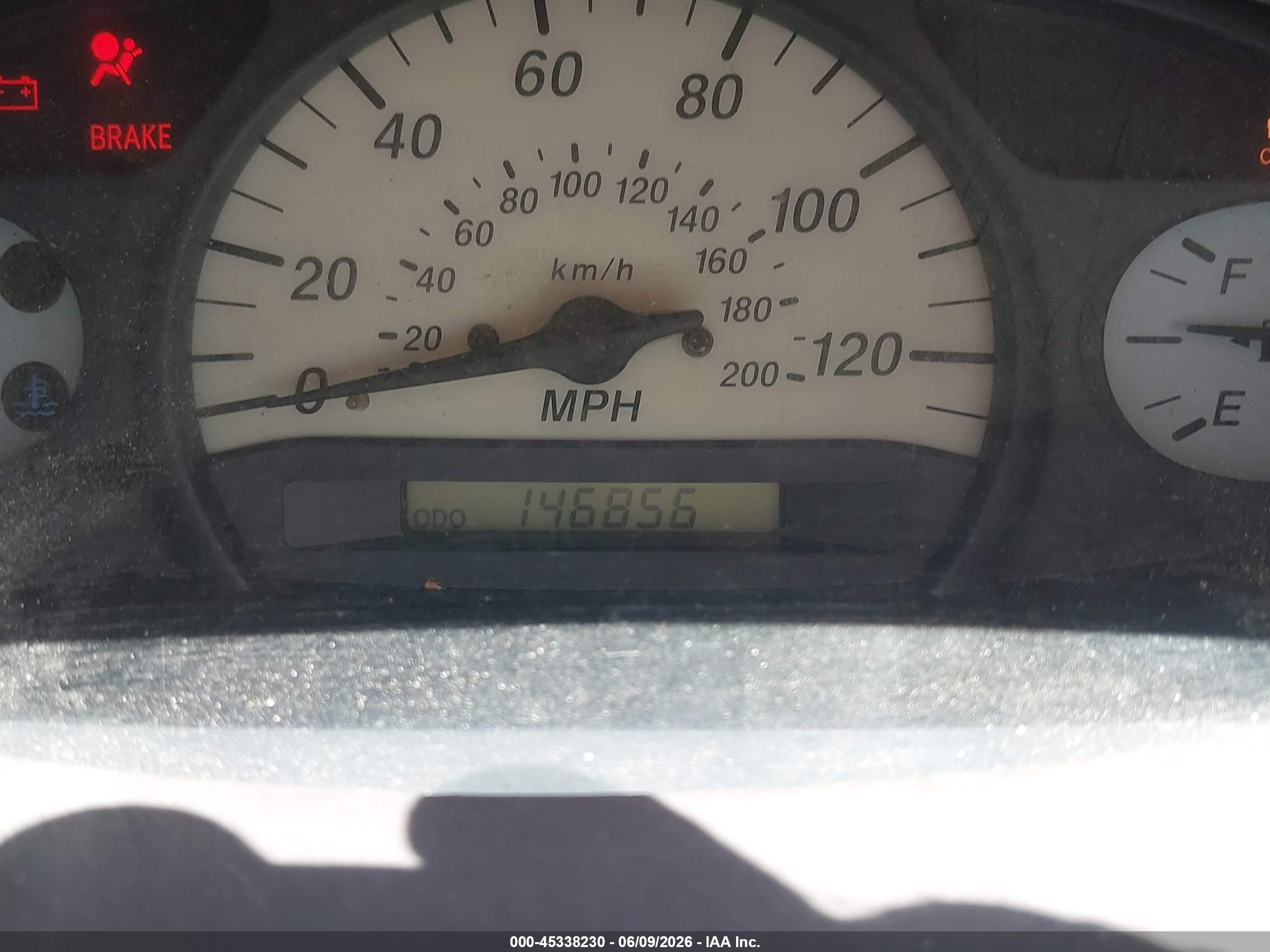 2001 Toyota Echo   White vin: JTDBT123410158274