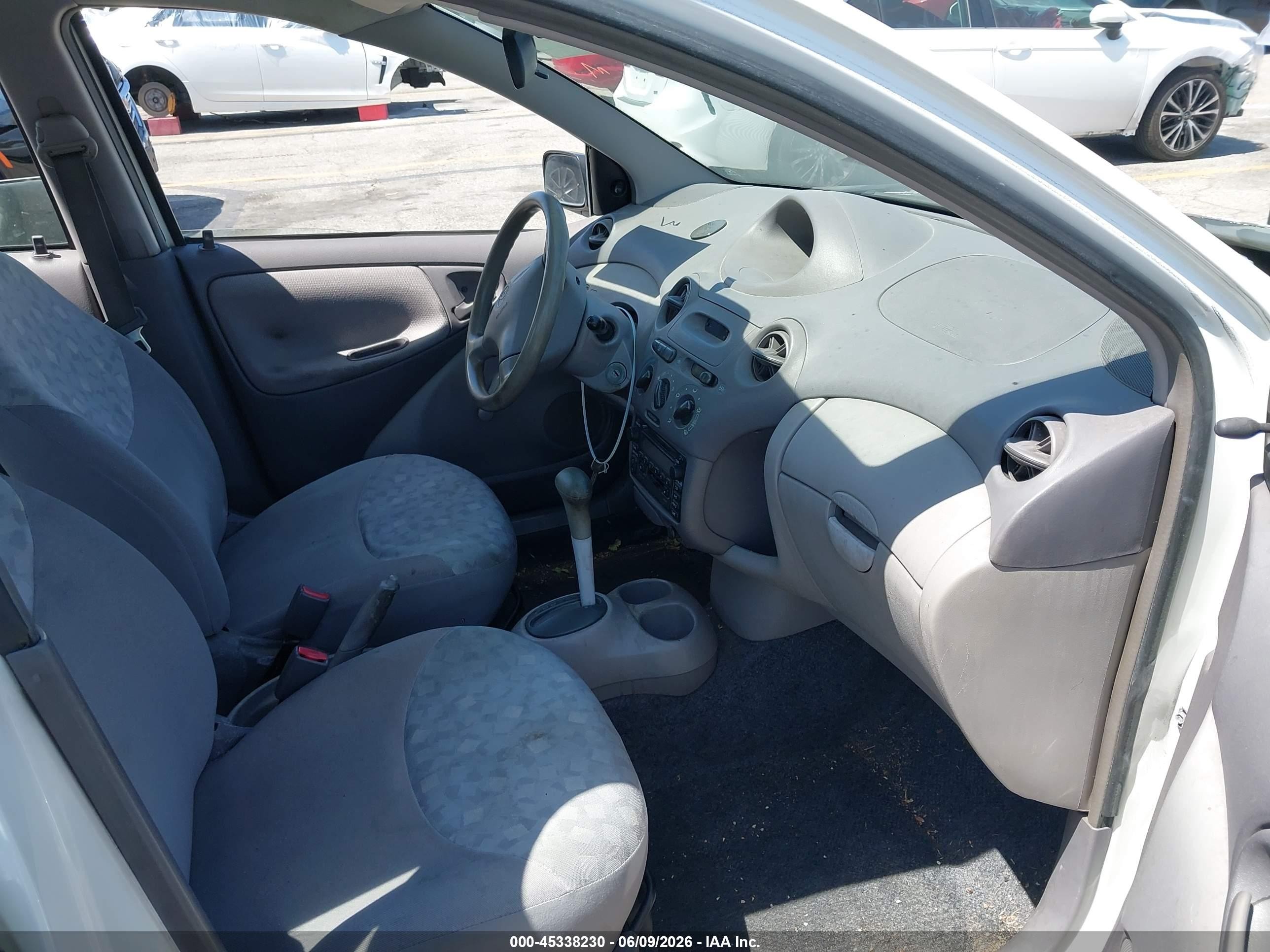 2001 Toyota Echo   White vin: JTDBT123410158274