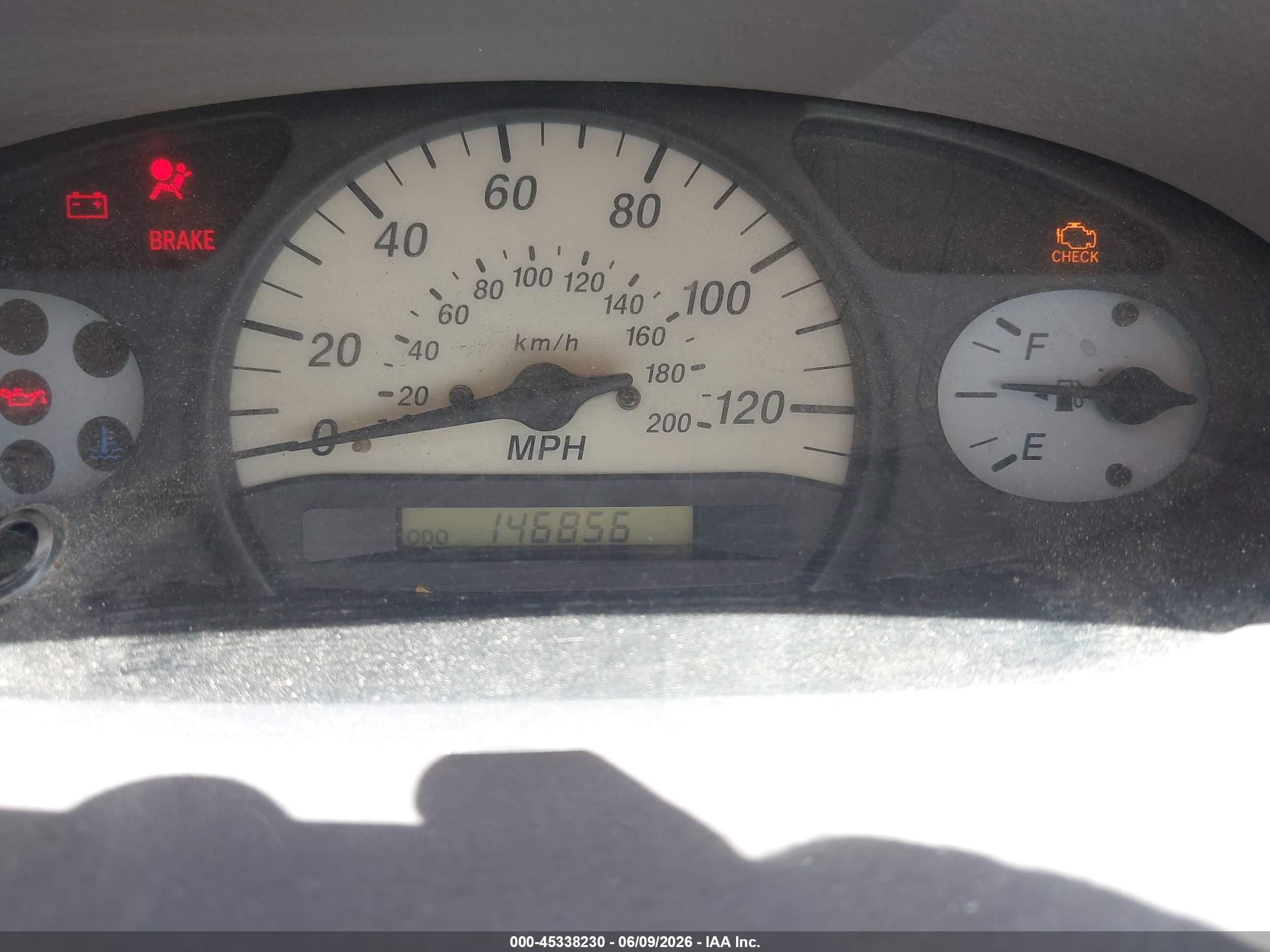 2001 Toyota Echo   White vin: JTDBT123410158274