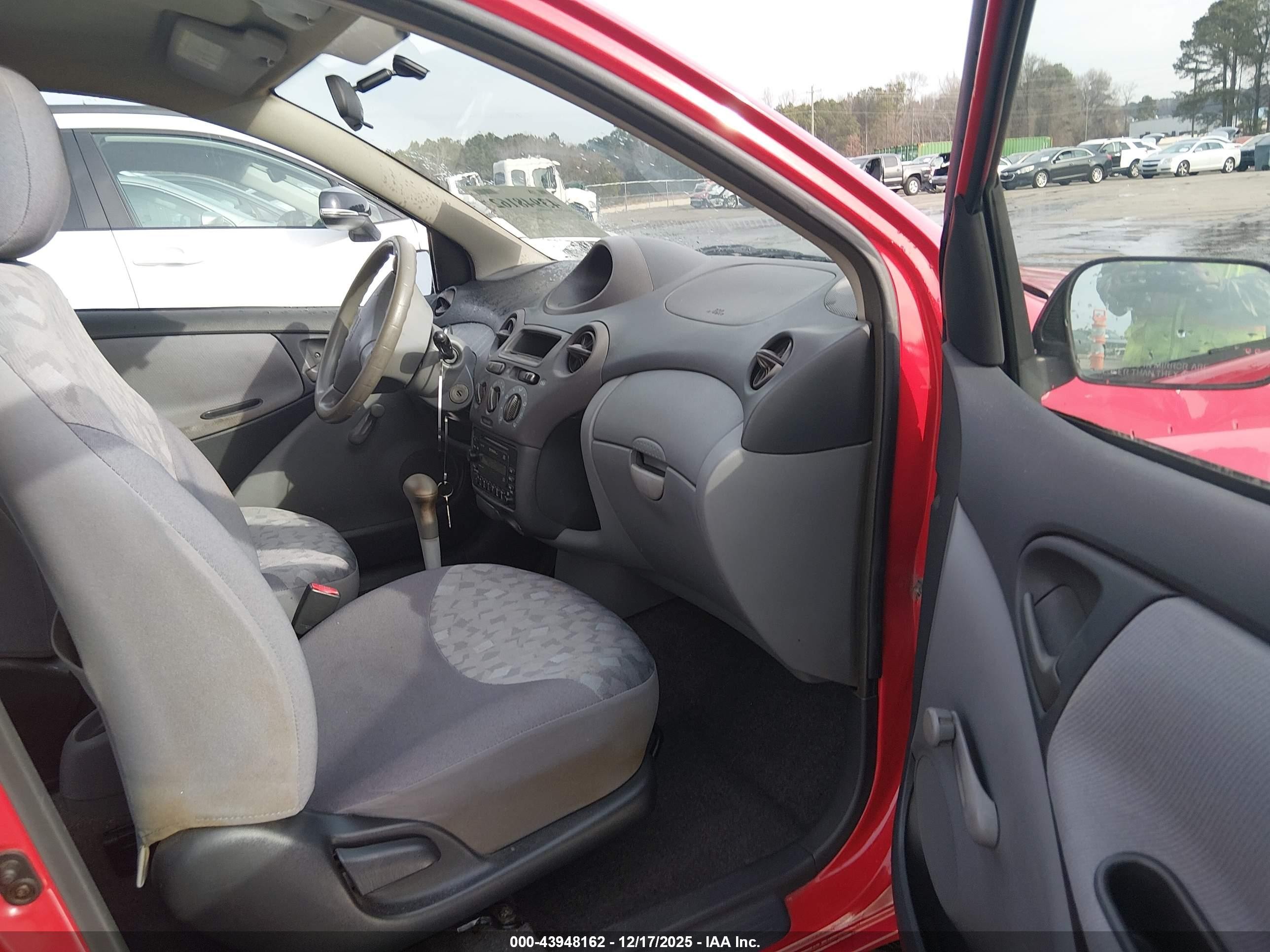 2002 Toyota Echo   Red vin: JTDBT123420254231