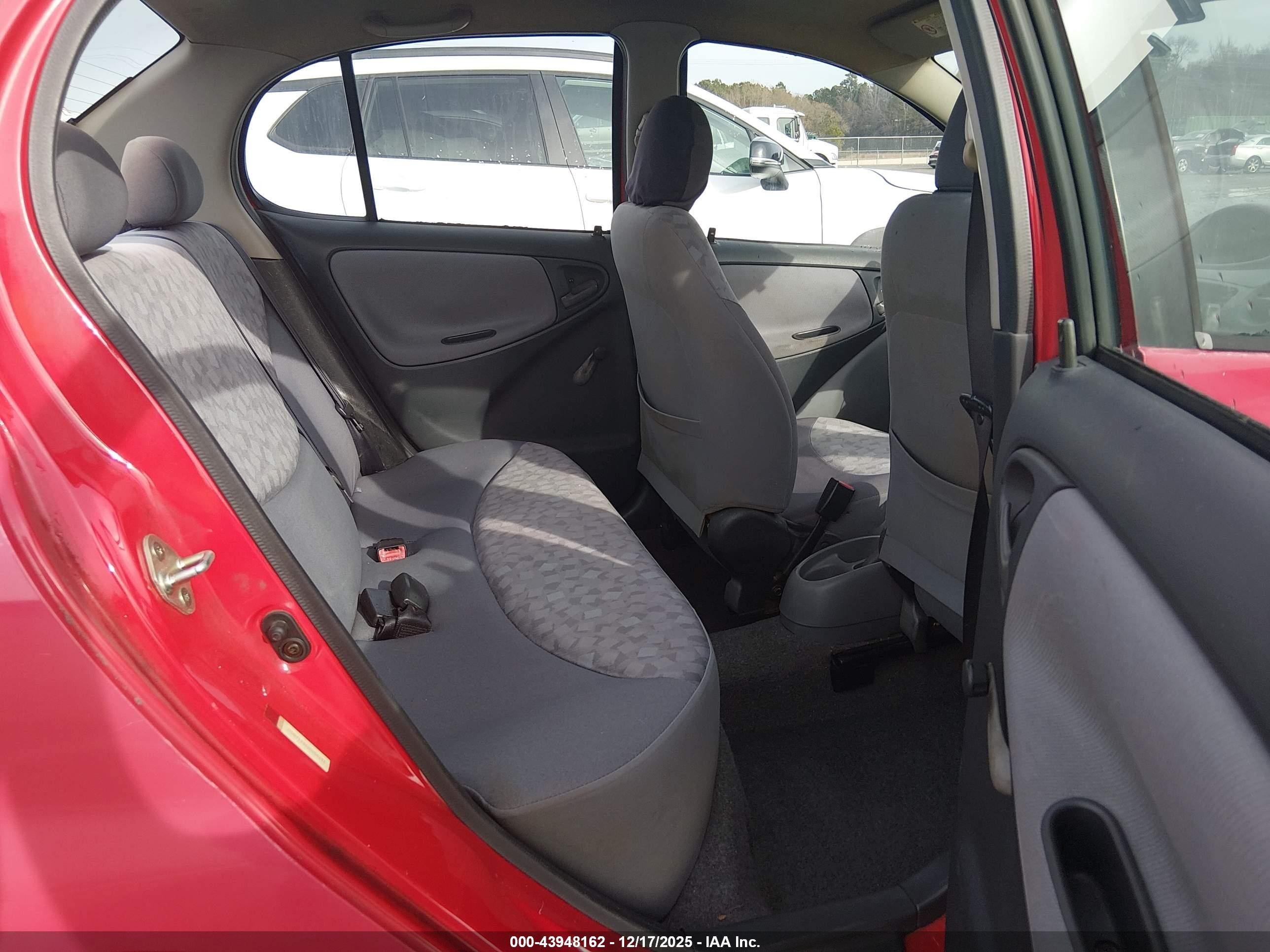 2002 Toyota Echo   Red vin: JTDBT123420254231