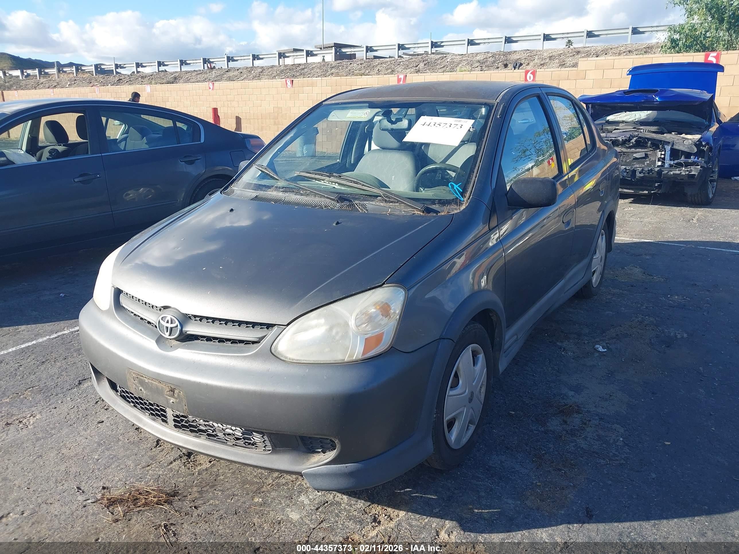 2004 Toyota Echo   Gray vin: JTDBT123440335247