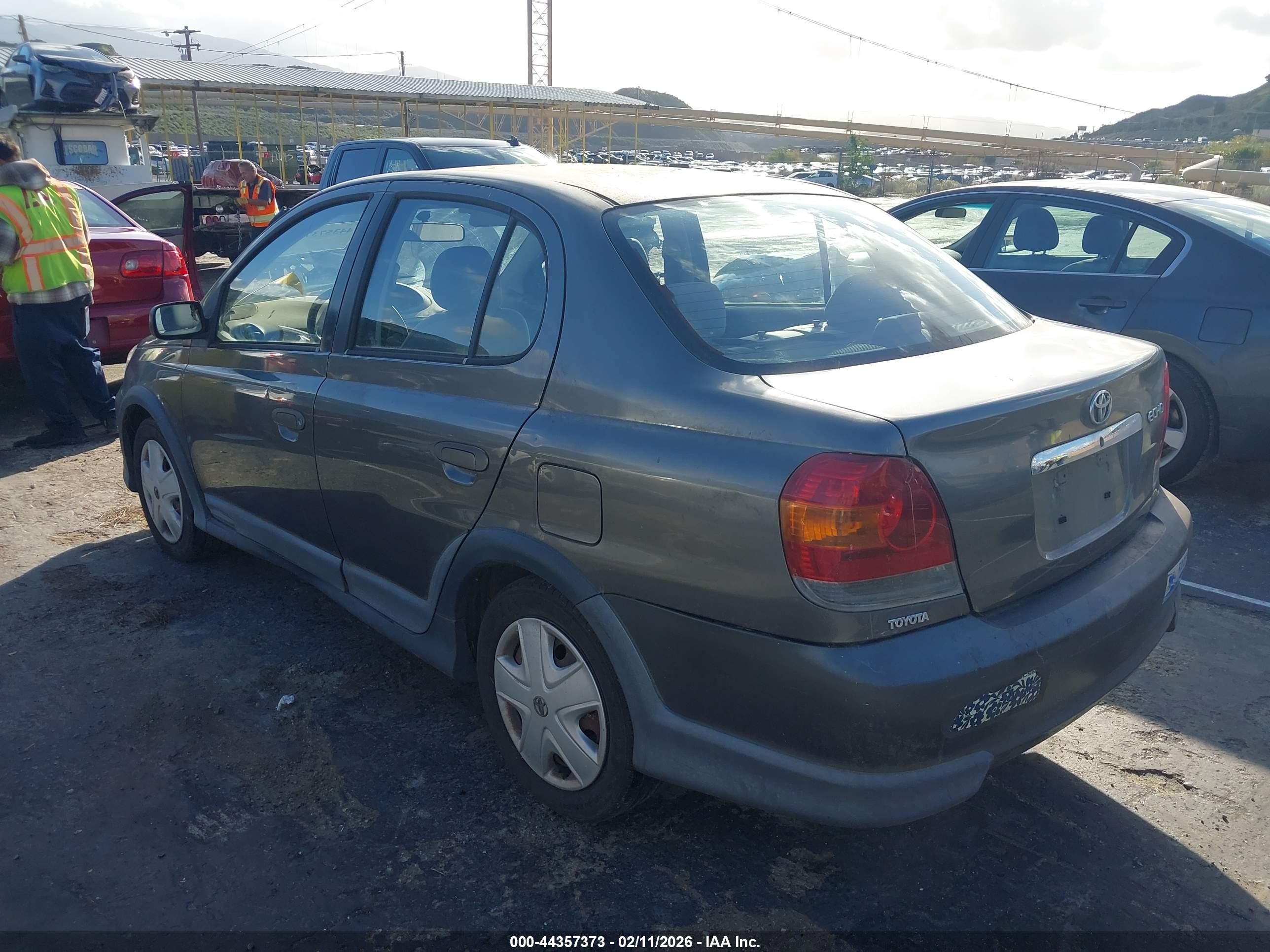 2004 Toyota Echo   Gray vin: JTDBT123440335247