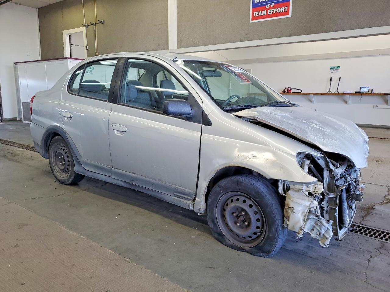 2001 Toyota Echo Base Silver vin: JTDBT123510104742
