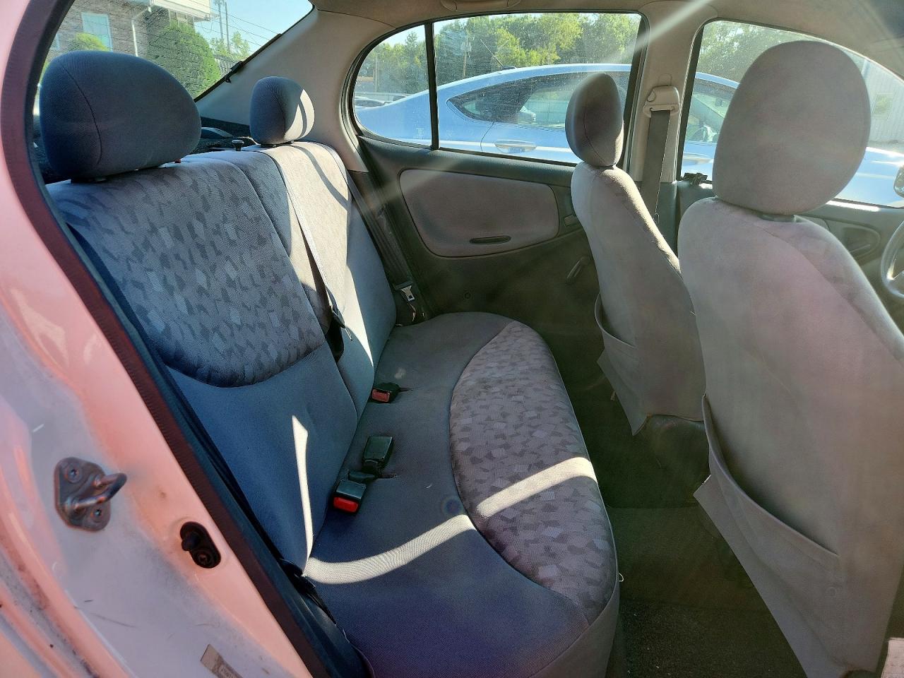 2002 Toyota Echo Base White vin: JTDBT123525026919