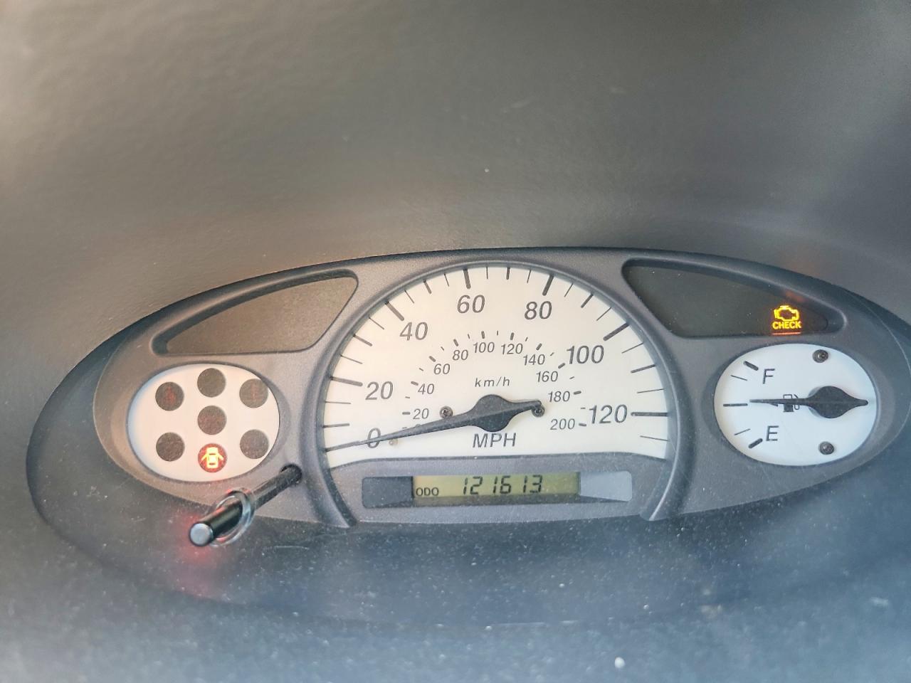 2002 Toyota Echo Base White vin: JTDBT123525026919