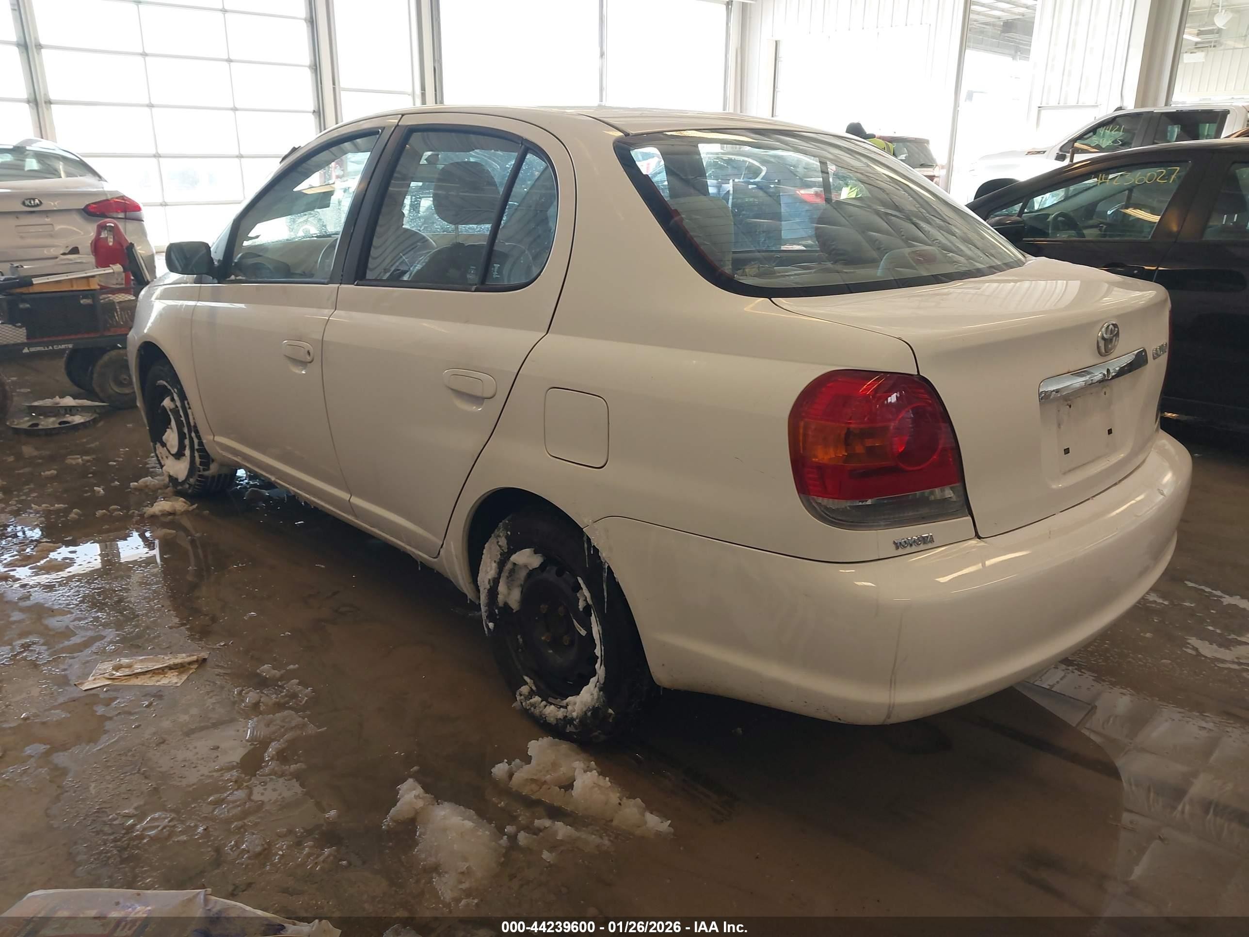 2004 Toyota Echo   White vin: JTDBT123540322605