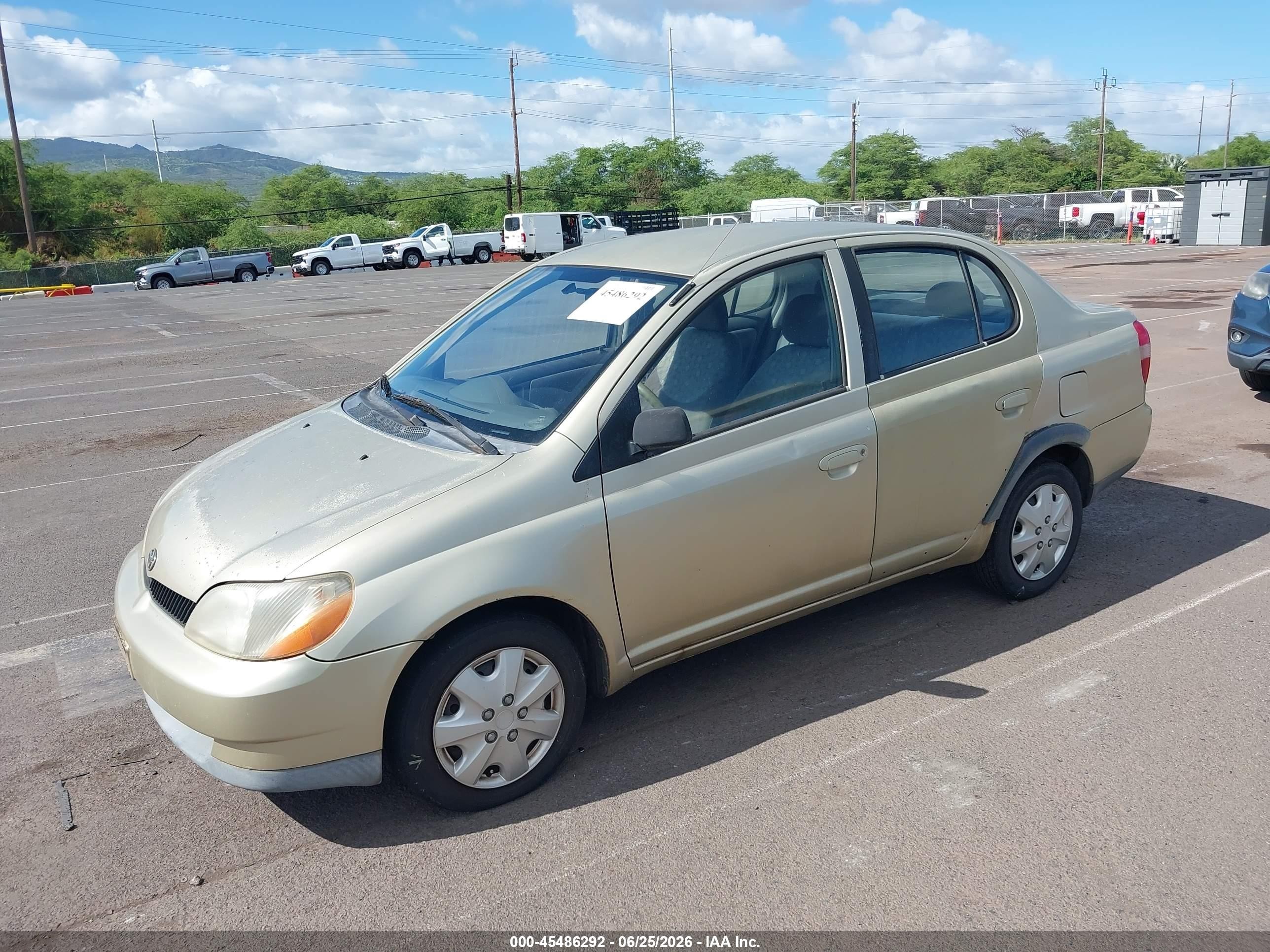 2000 Toyota Echo   Gold vin: JTDBT1236Y0062916