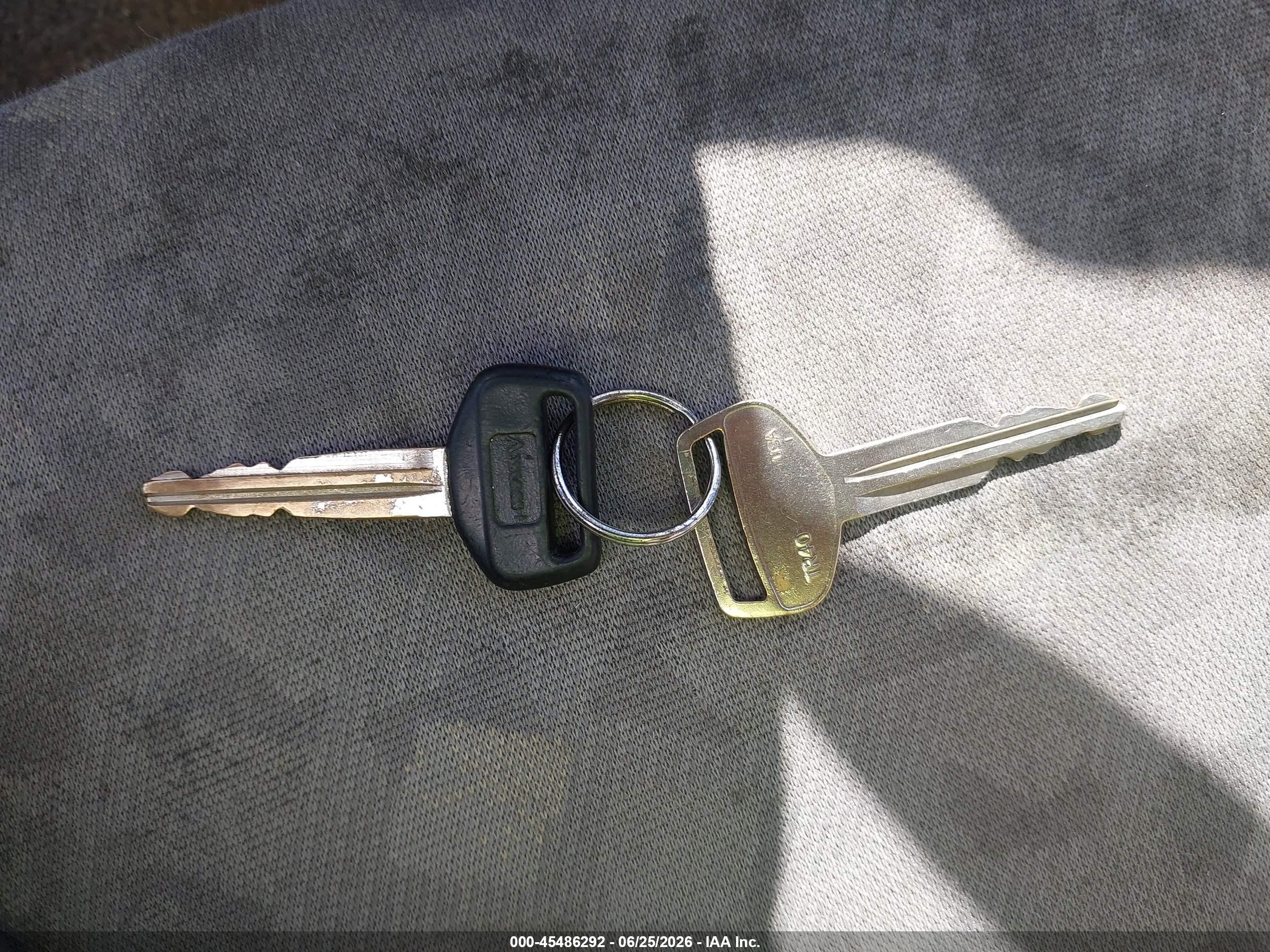 2000 Toyota Echo   Gold vin: JTDBT1236Y0062916