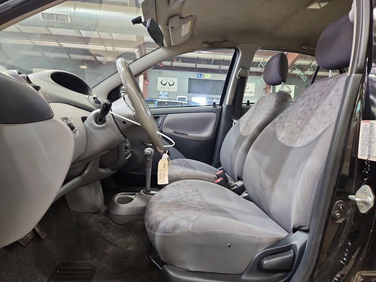 2000 Toyota Echo Base Black vin: JTDBT1236Y0063578