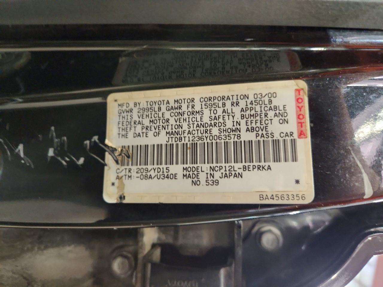 2000 Toyota Echo Base Black vin: JTDBT1236Y0063578
