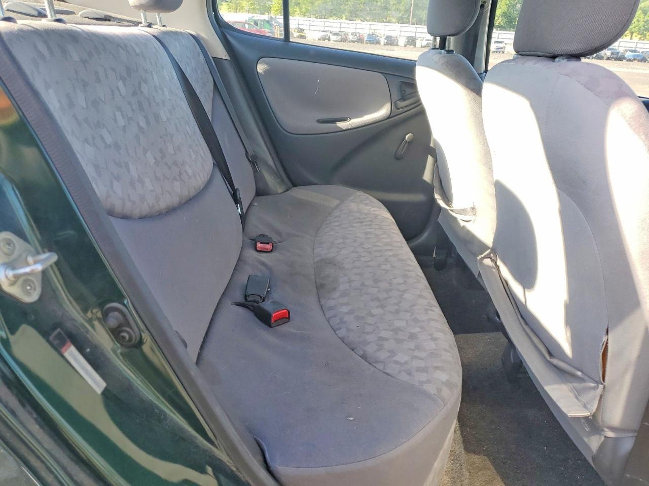 2001 Toyota Echo Base Green vin: JTDBT123710167406