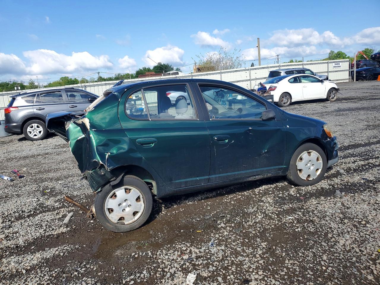 2001 Toyota Echo Base Зеленый vin: JTDBT123710196114