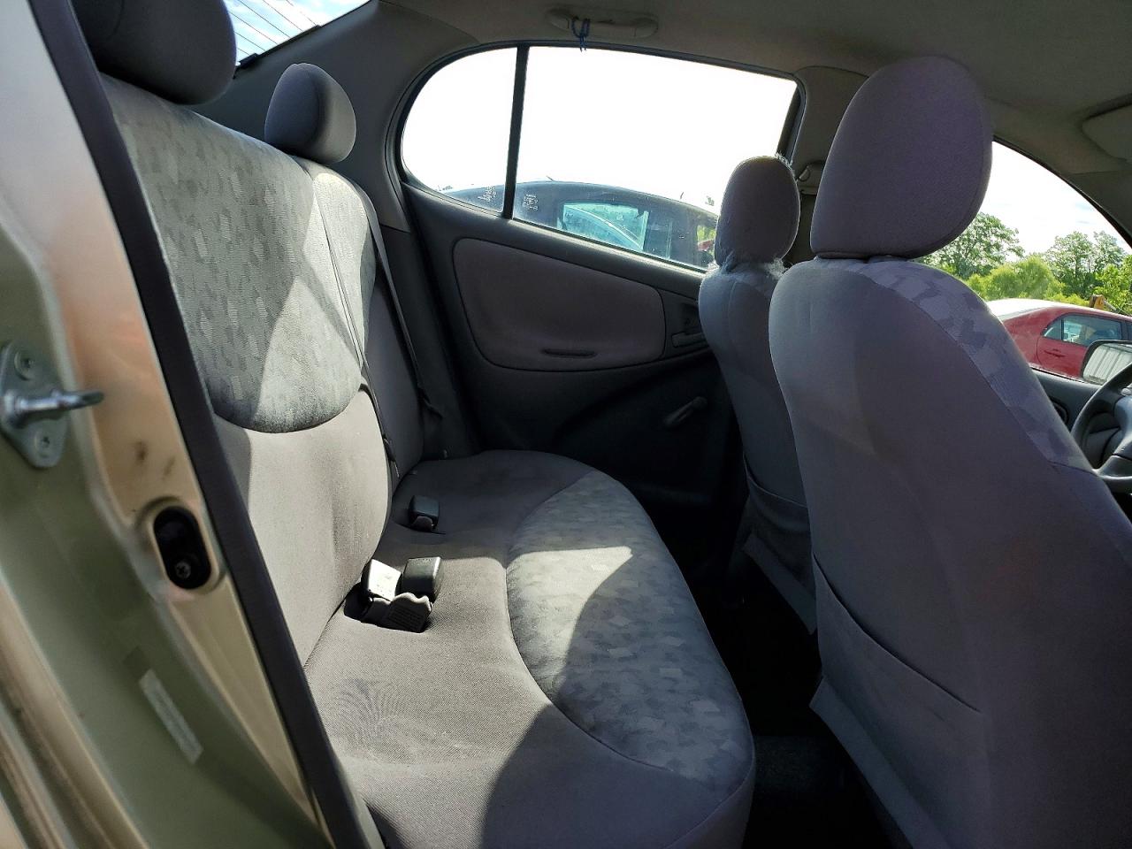 2002 Toyota Echo Base Gold vin: JTDBT123720236385