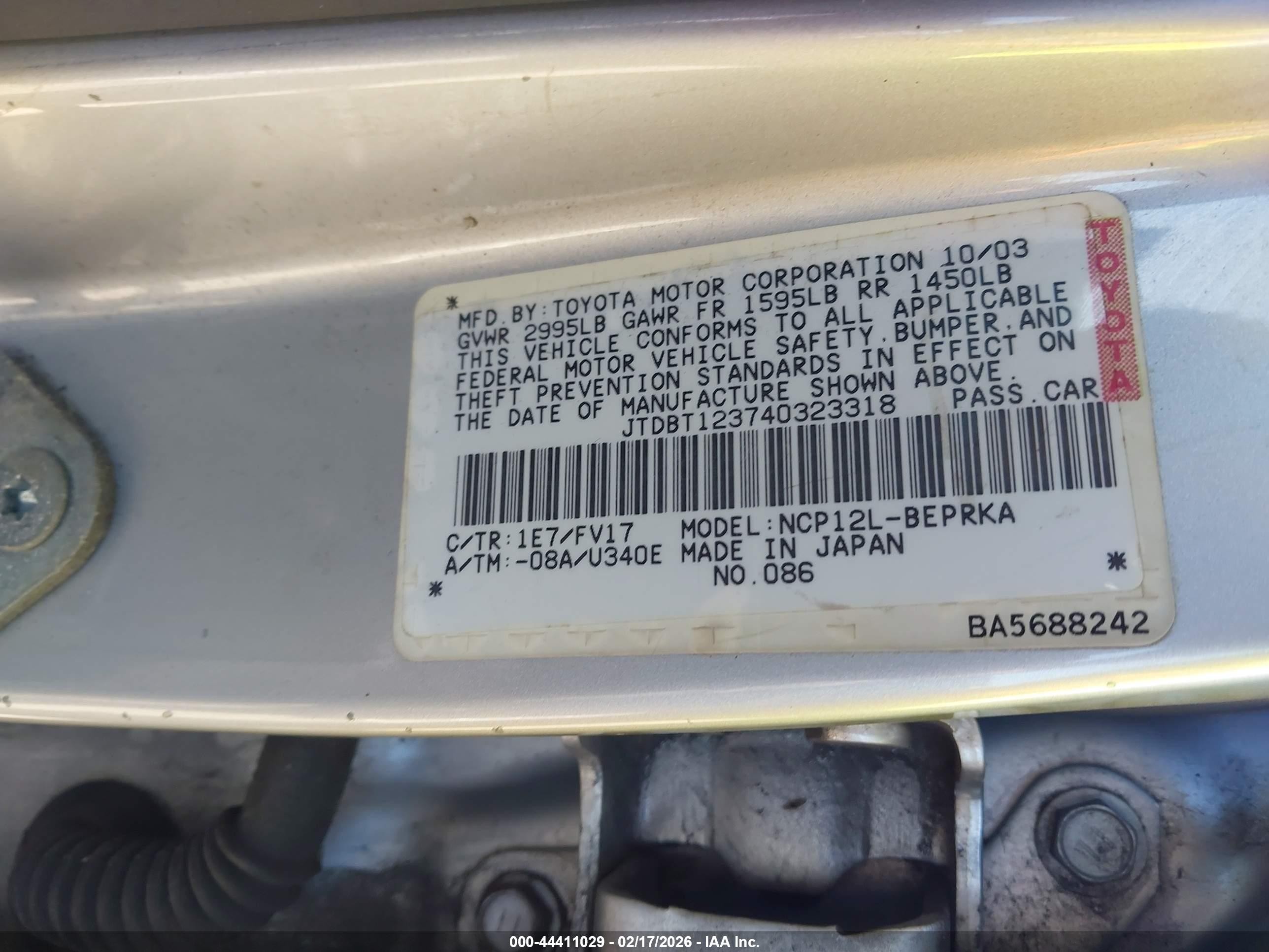 2004 Toyota Echo   Silver vin: JTDBT123740323318