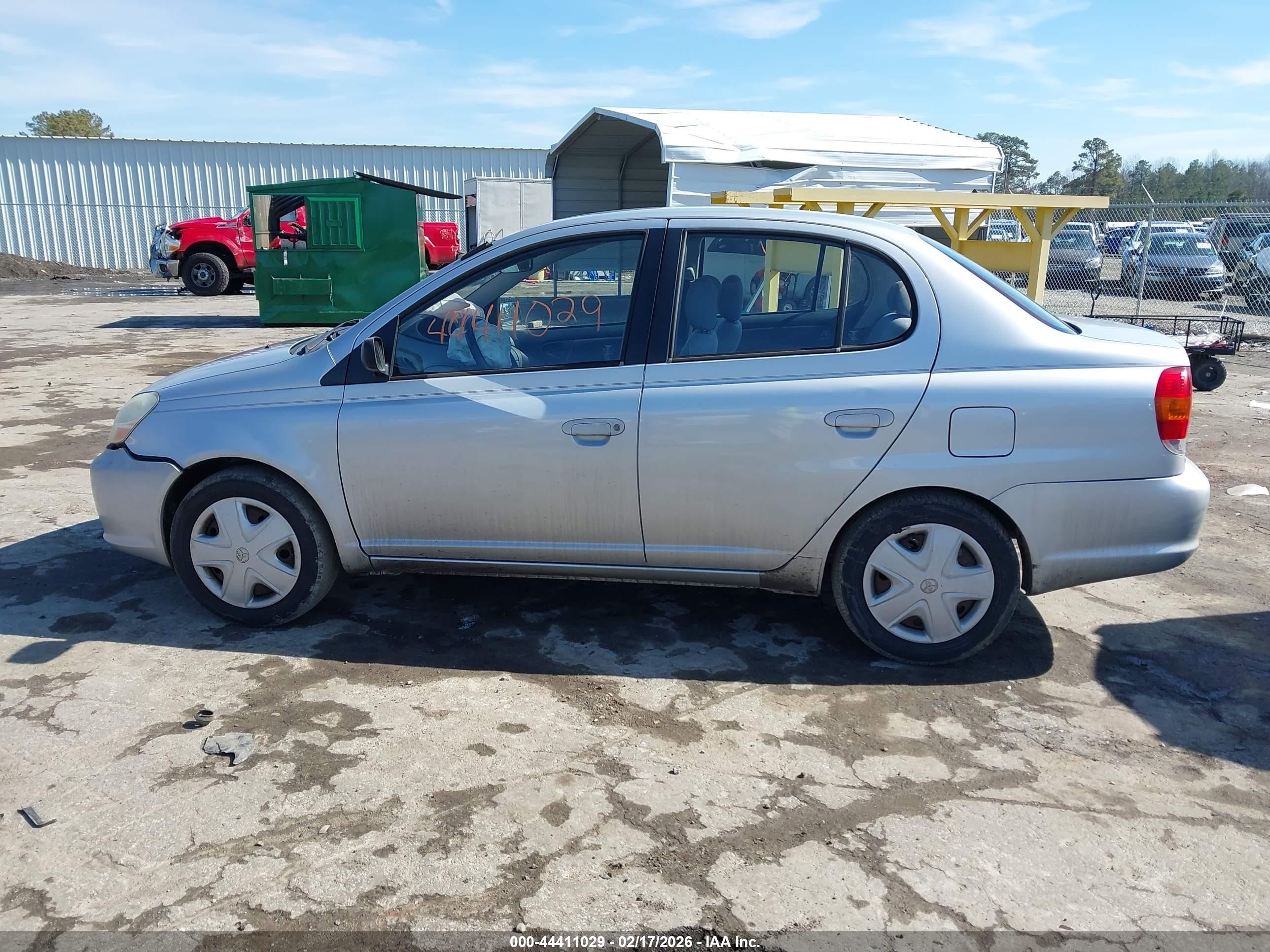 2004 Toyota Echo   Silver vin: JTDBT123740323318