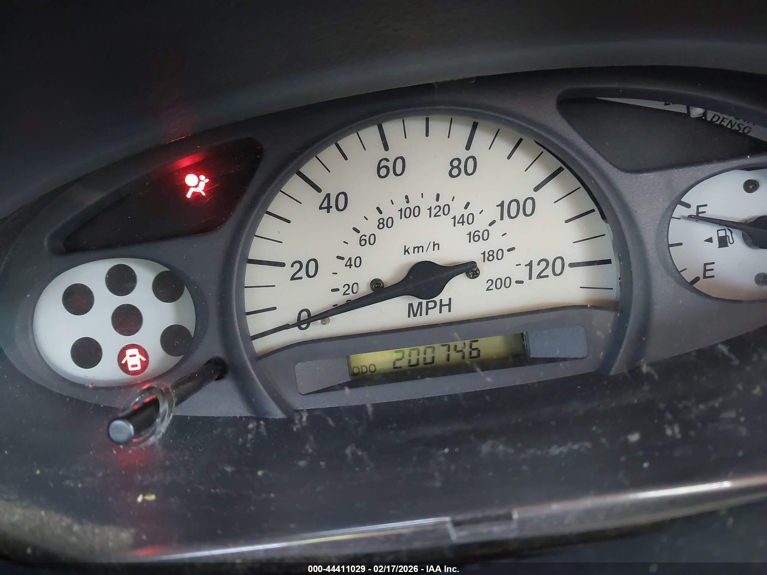 2004 Toyota Echo   Silver vin: JTDBT123740323318