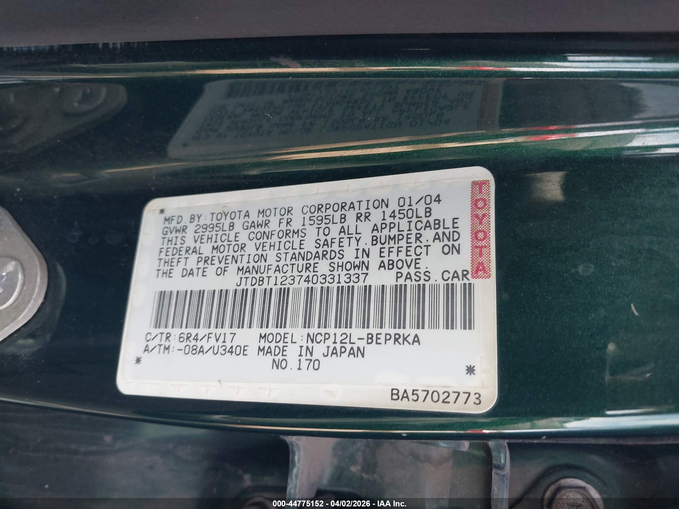 2004 Toyota Echo   Green vin: JTDBT123740331337